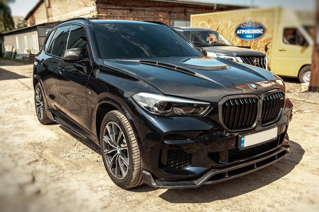 Карбоновий капот V1 (G05/F95) 6