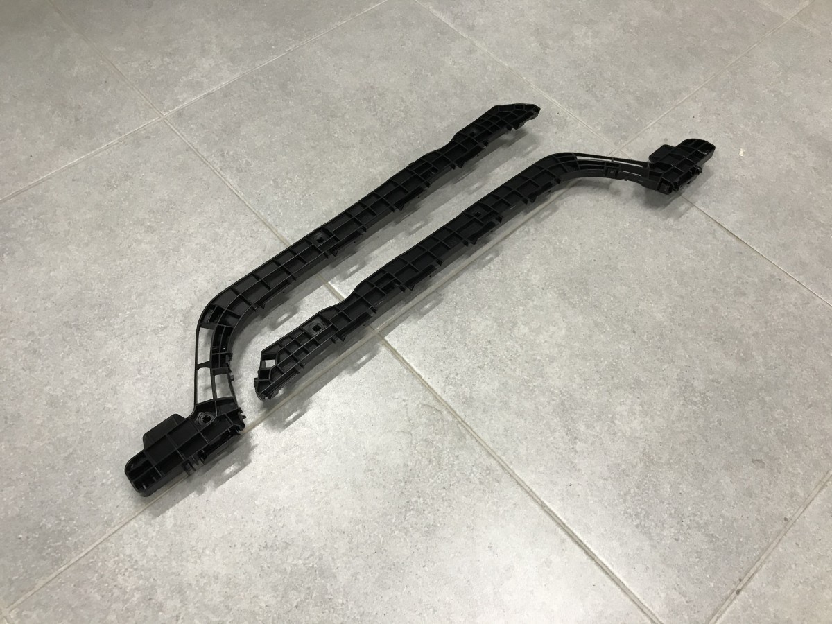 Кріплення заднього бампера 5215560110 / 5215660110 Lexus LX 570 2012-2015 пластик 2 шт. 2