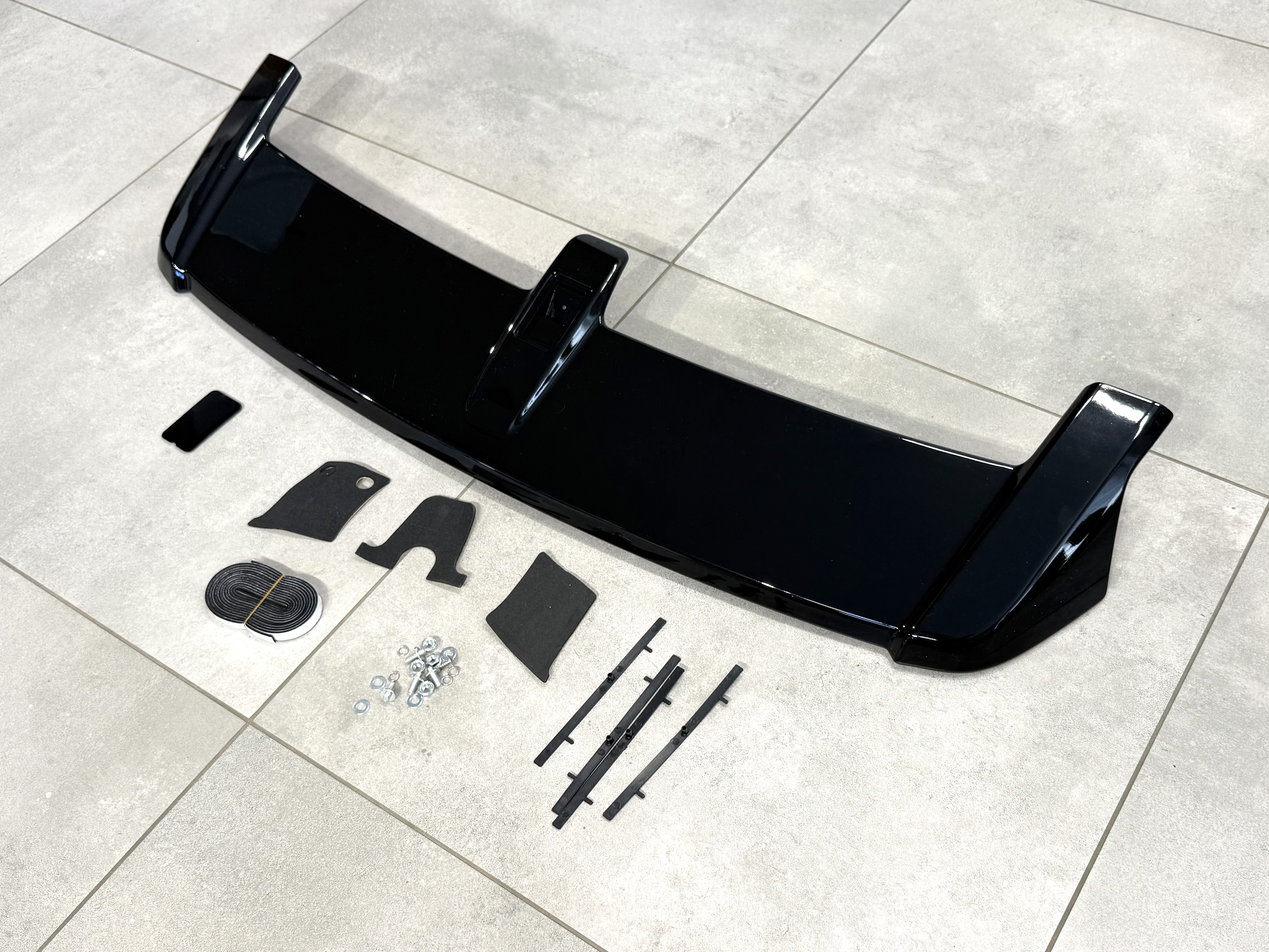 Спойлер козирок Honda CR-V III 2006-2012 ABS пластик, чорний глянець 3