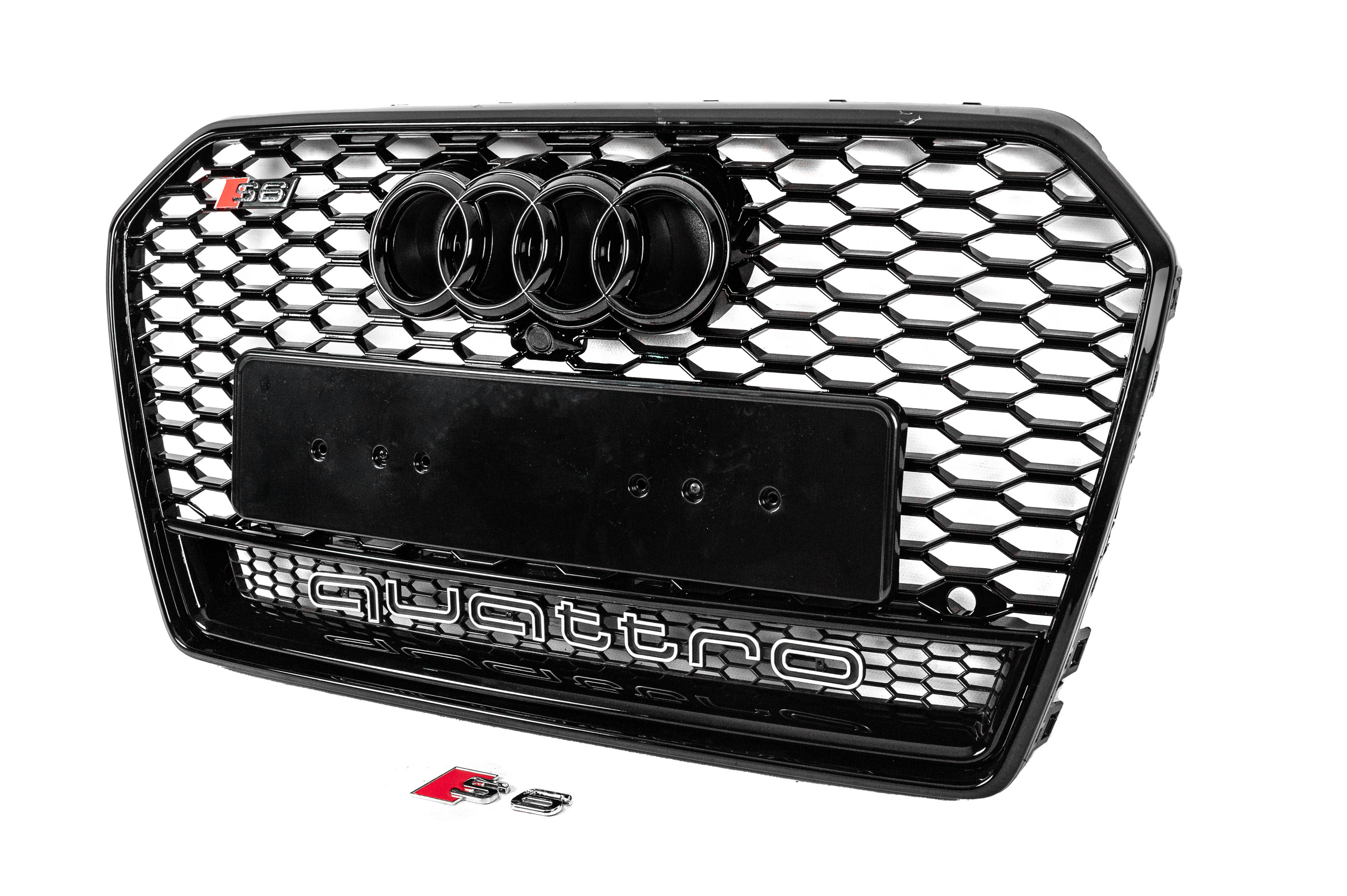 Передня чорна решітка RS-style з написом Quattro (2014-2017) 2