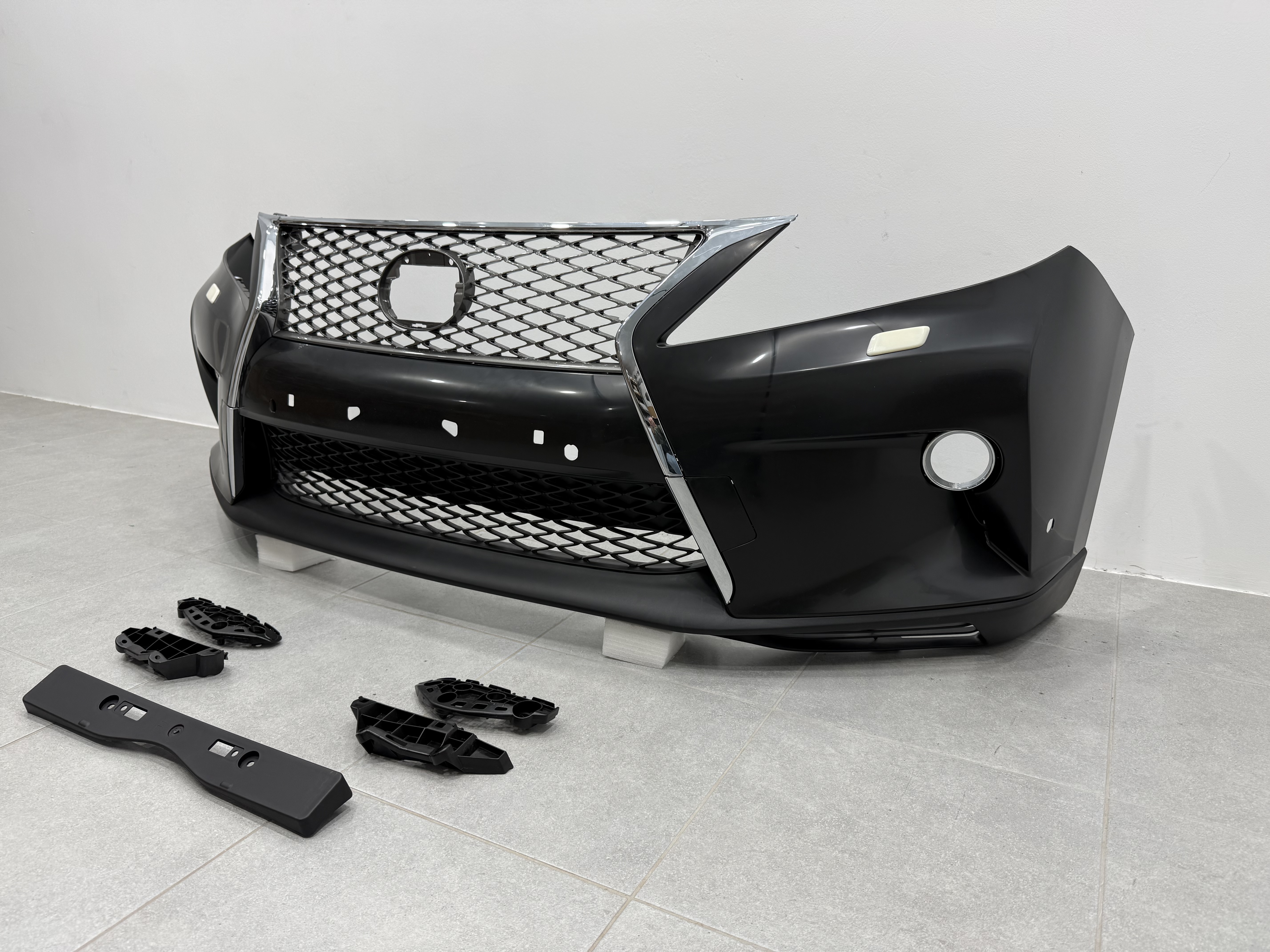 Бампер передній комплектний F-Sport Lexus RX рестайлінг 2012-2015 4
