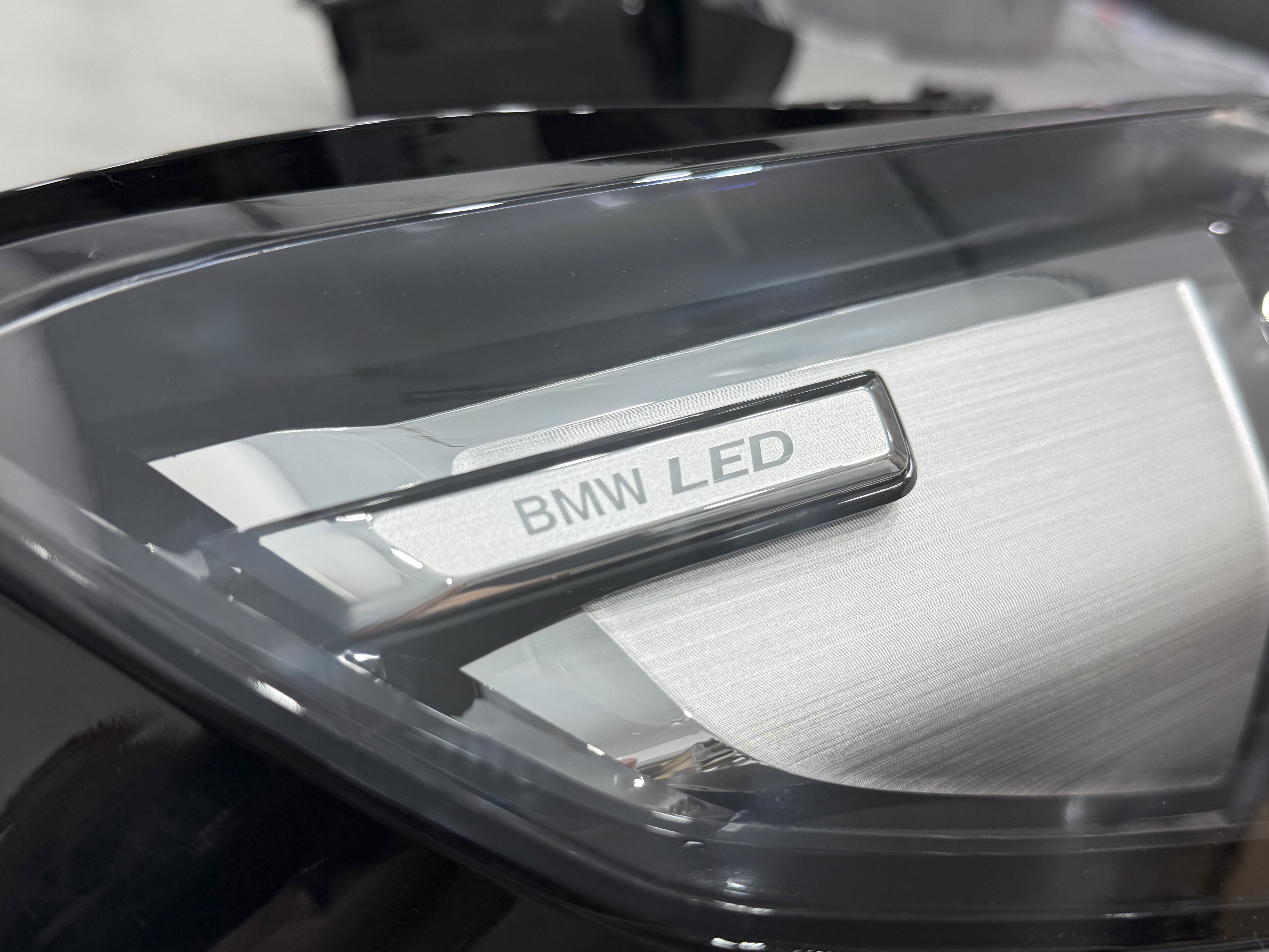 Фари BMW LED для BMW X1 iX1 U11 U12 2023+ 2шт., комплектні з блоками 4