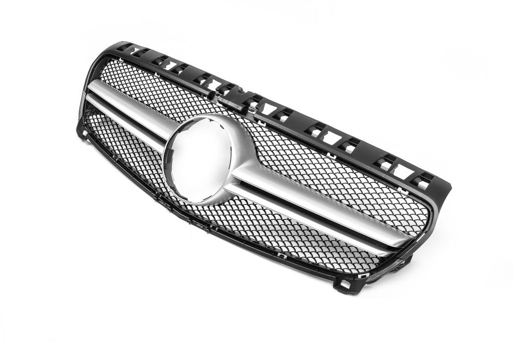 Передня решітка AMG Silver (2012-2015) 3