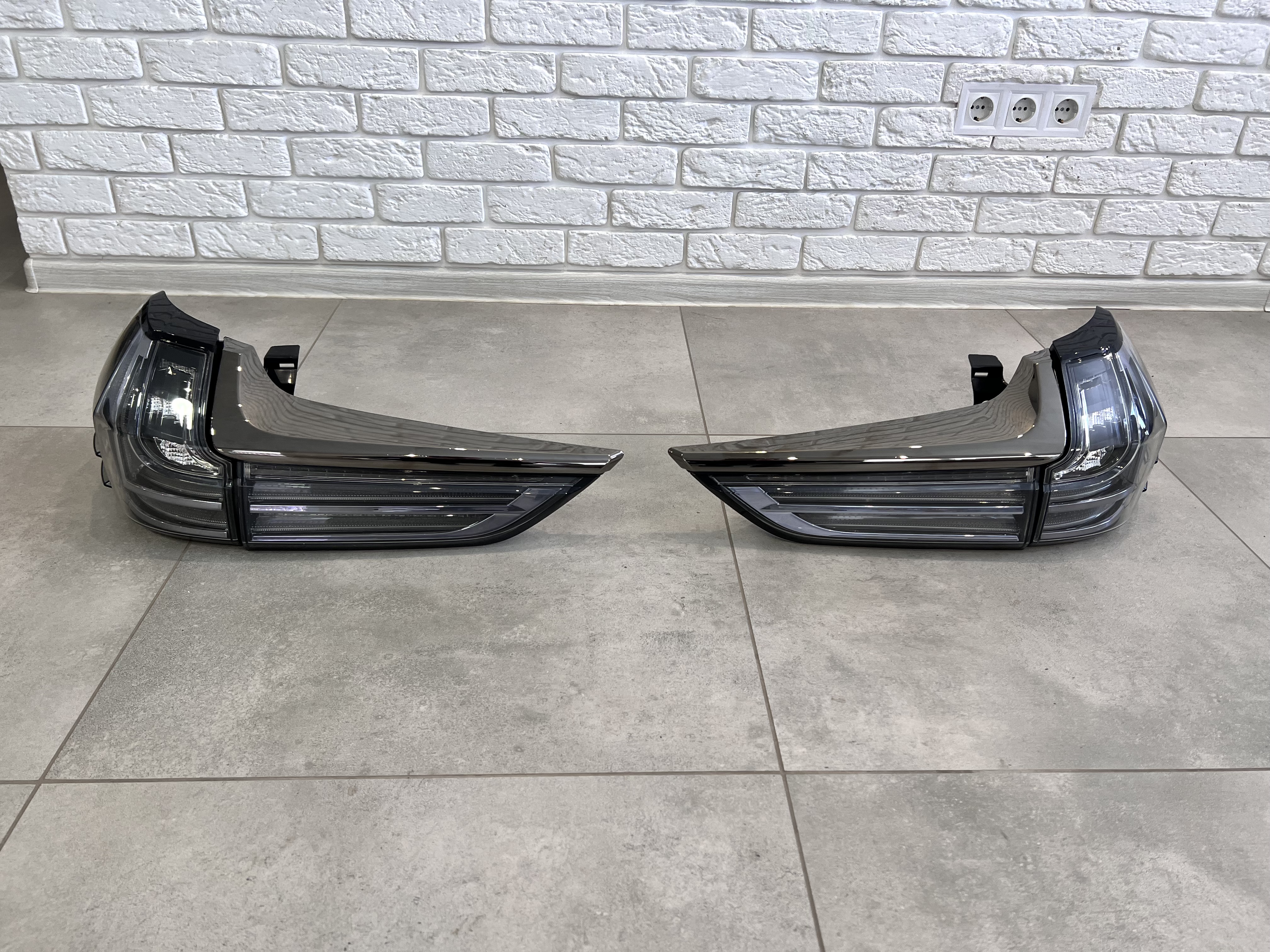 Задні ліхтарі Black Vision Lexus LX 570 450D 2016 - 2022 4шт. 2