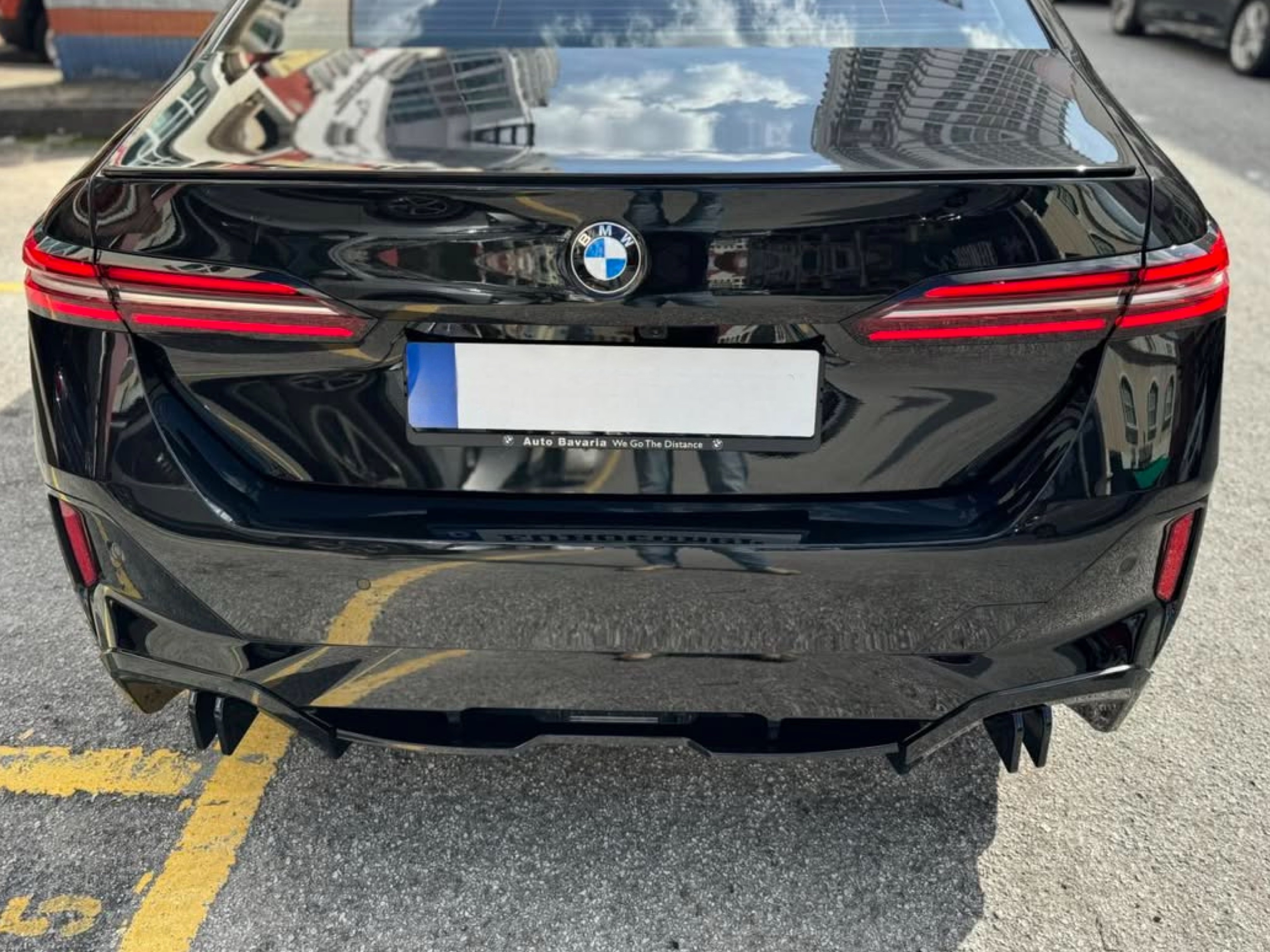 Обвіс юбка заднього бампера M-Performance для BMW 5 series G60 G61 2024-, колір чорний глянець 3