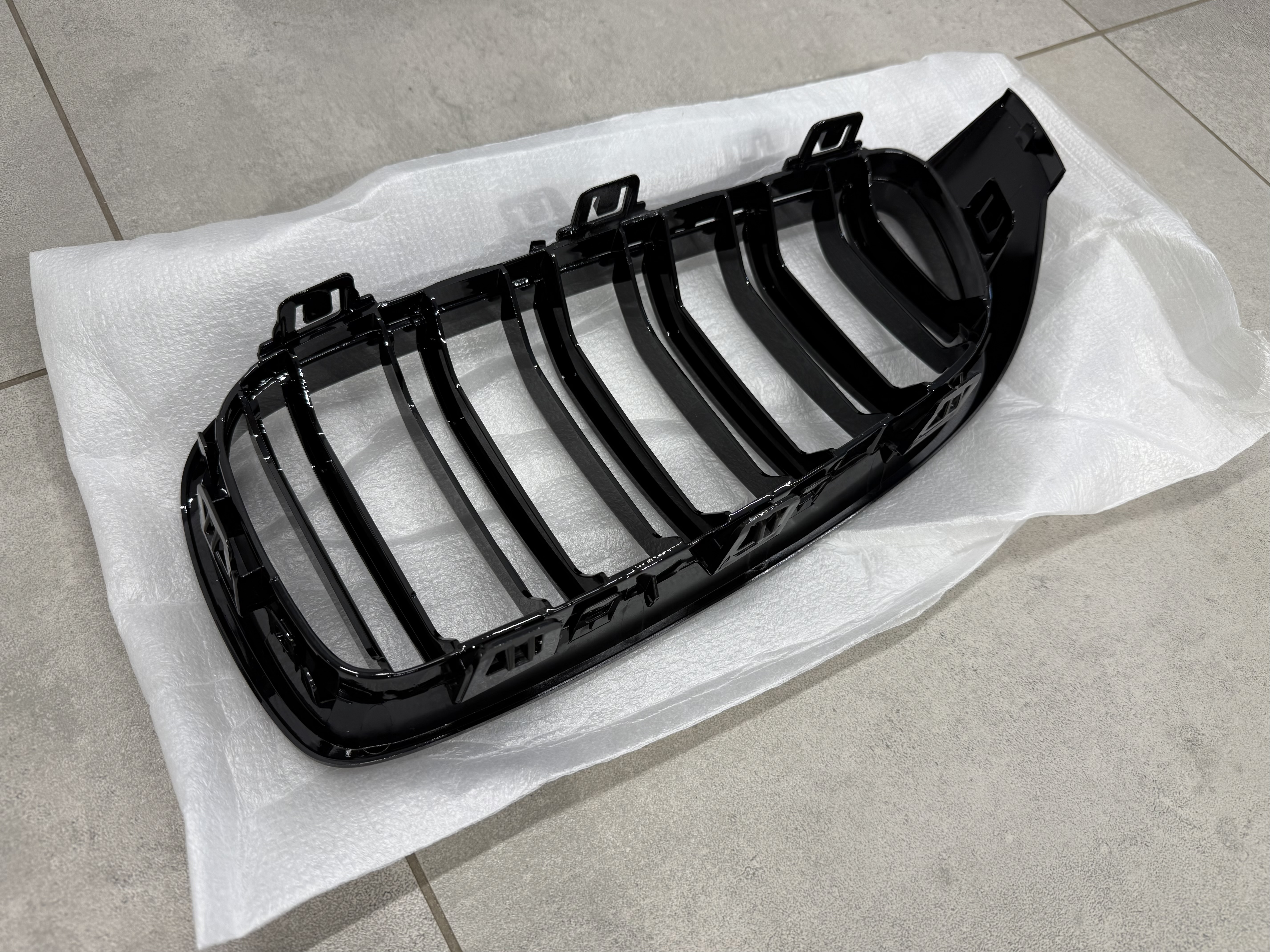 Решітка радіатора ніздрі M4 стиль BMW 4 series F32 F33 F36 2013-2020 2