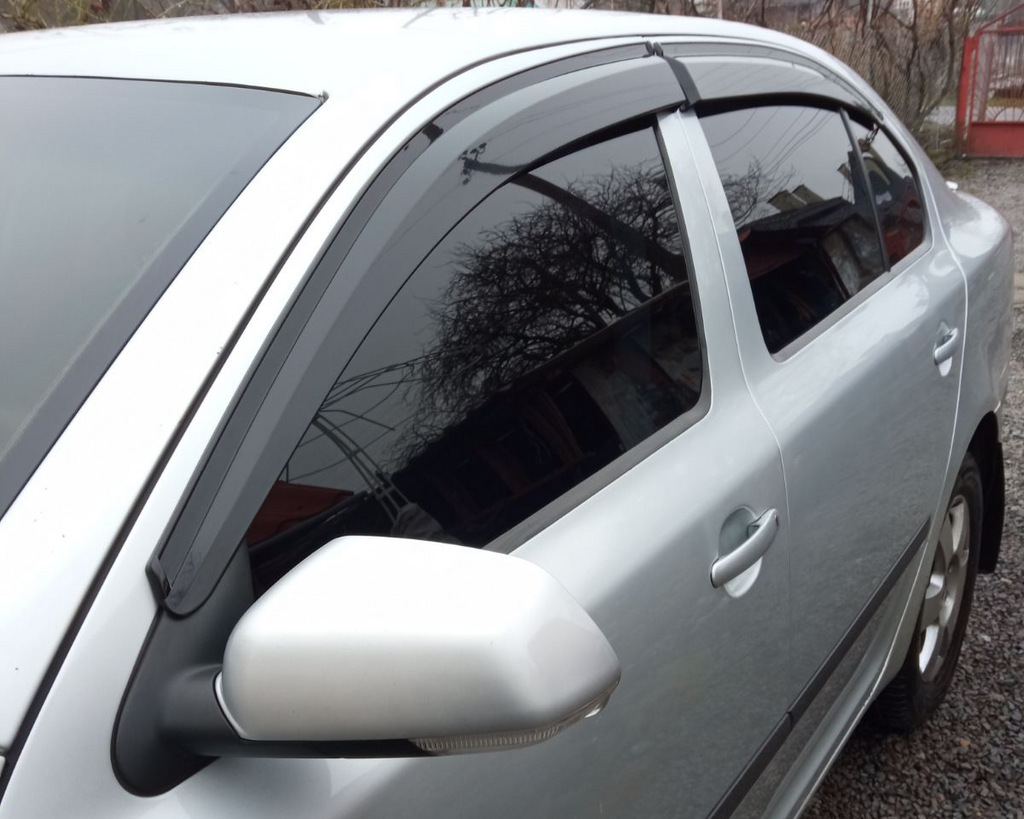 Вітровики LiftBack (4 шт., Sunplex Sport) 5