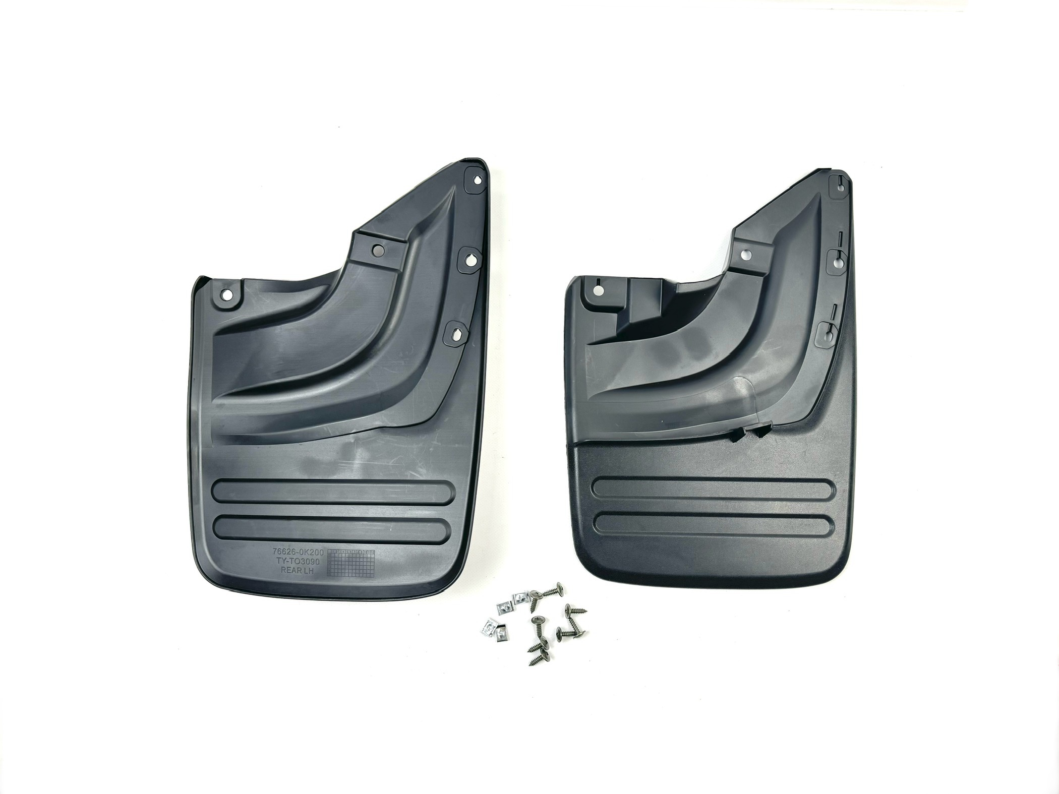 Бризковики задні Toyota Fortuner 2005-2015, комплект 2 шт. 4