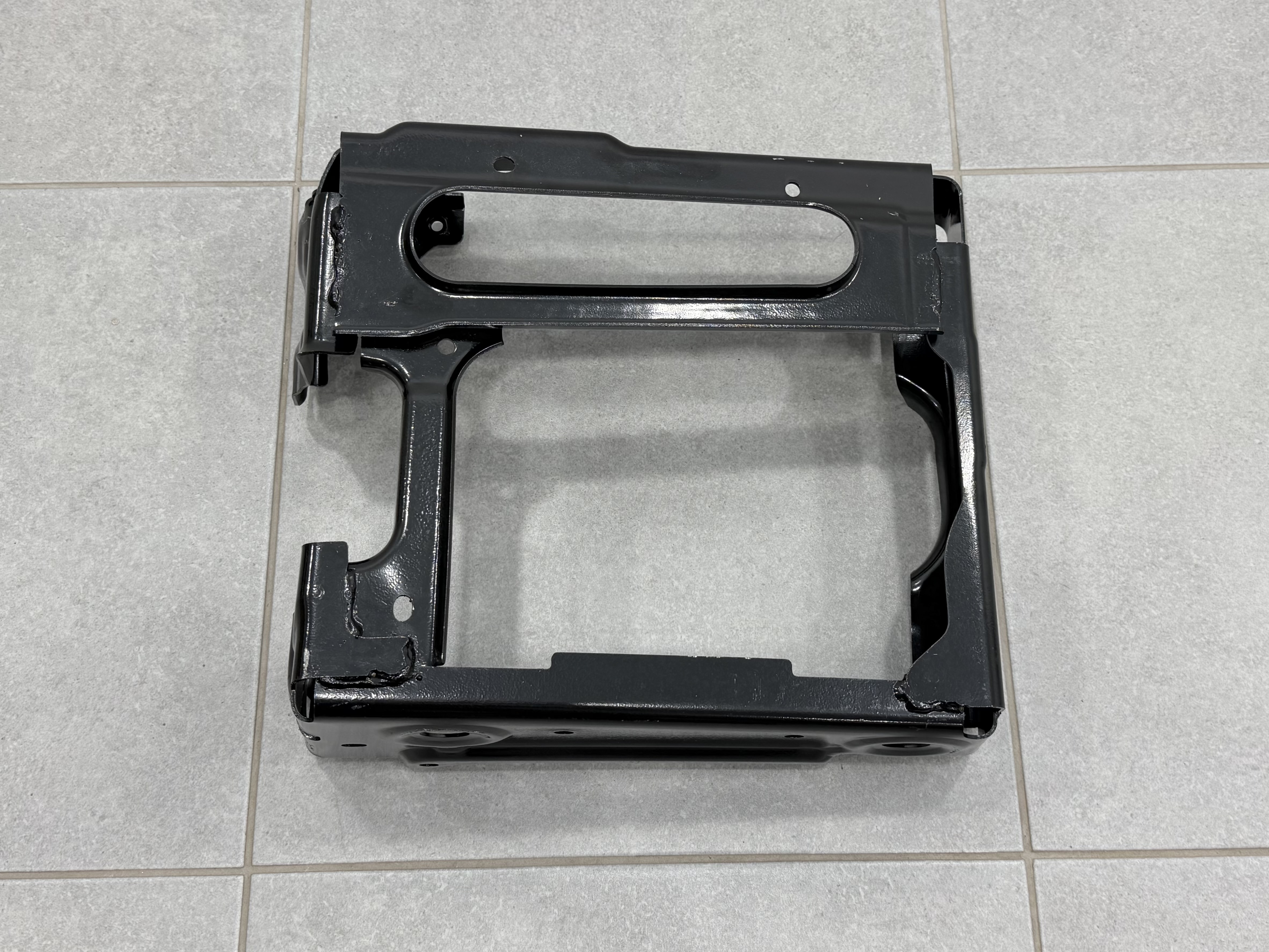 Кронштейн підсилювач лівий 51117399915 для BMW X3 G01 X4 G02 2