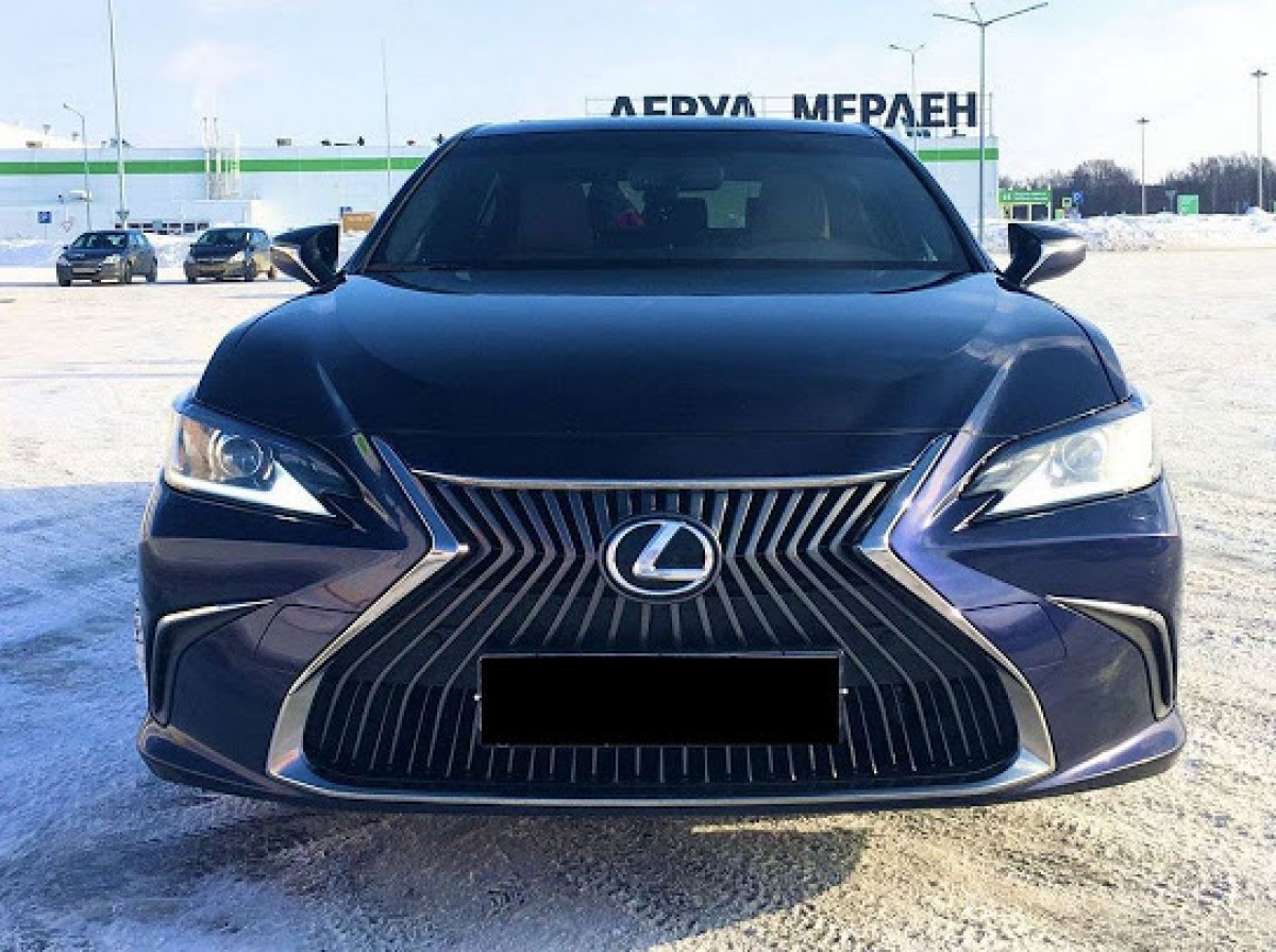 Бампер передній комплектний Lexus ES 2018- 2