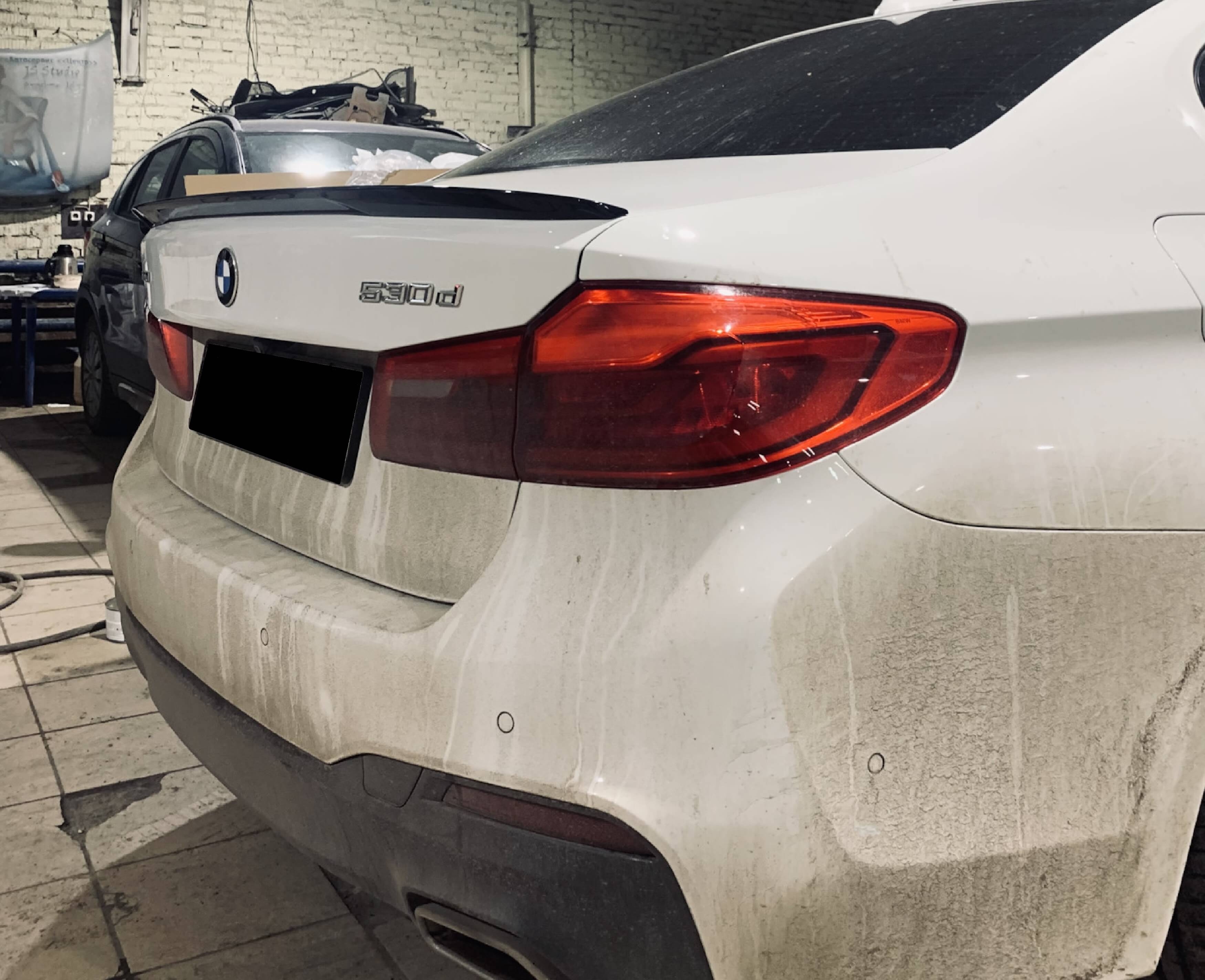 Спойлер Чорний глянець (стиль M-Performance) на BMW 5 Series G30 / G31 2017-2020 року 5