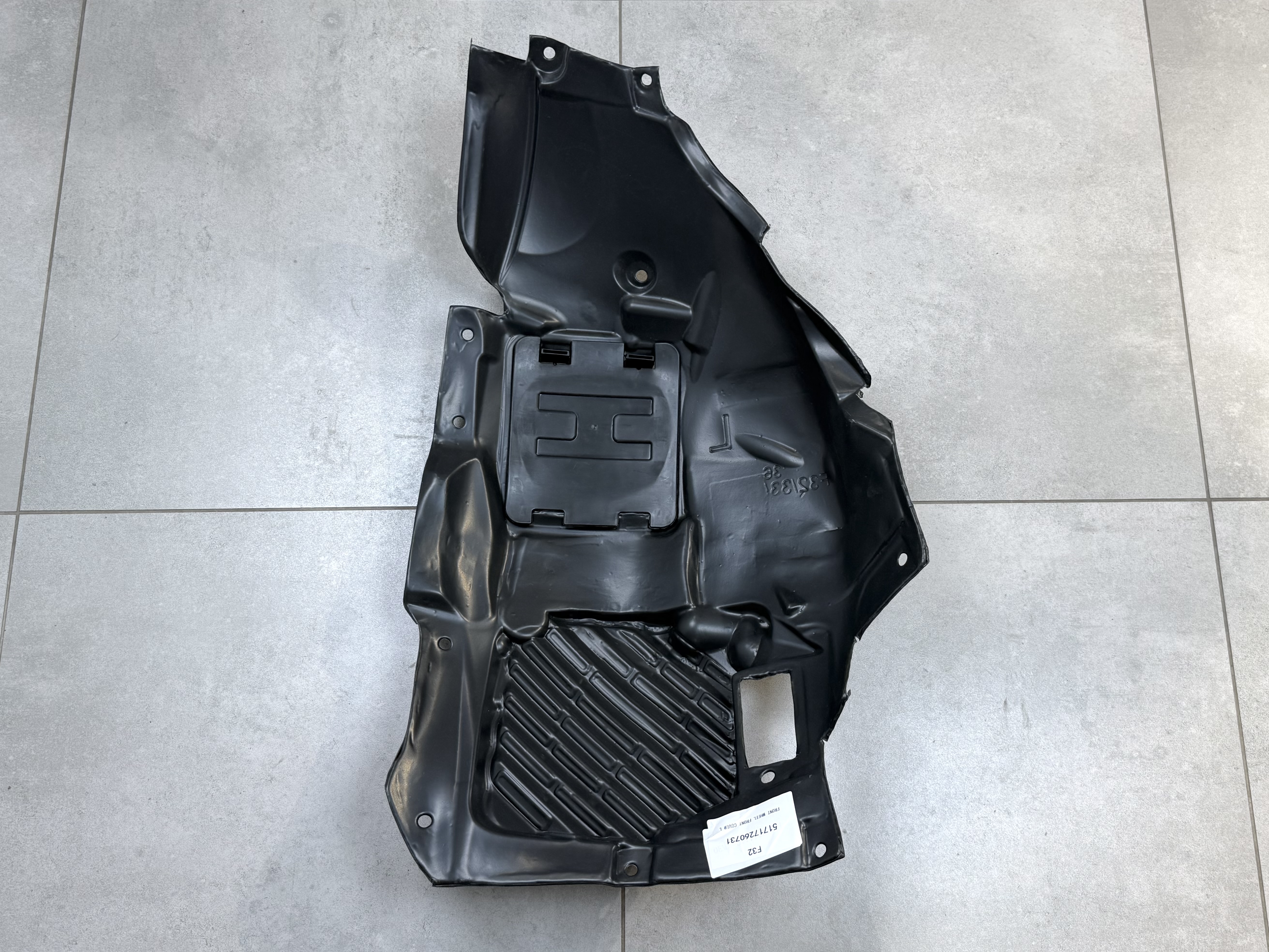 Підкрилок лівий передній M Paket 51717260731 для BMW 4 series F32 F33 F36 2013-2020 5