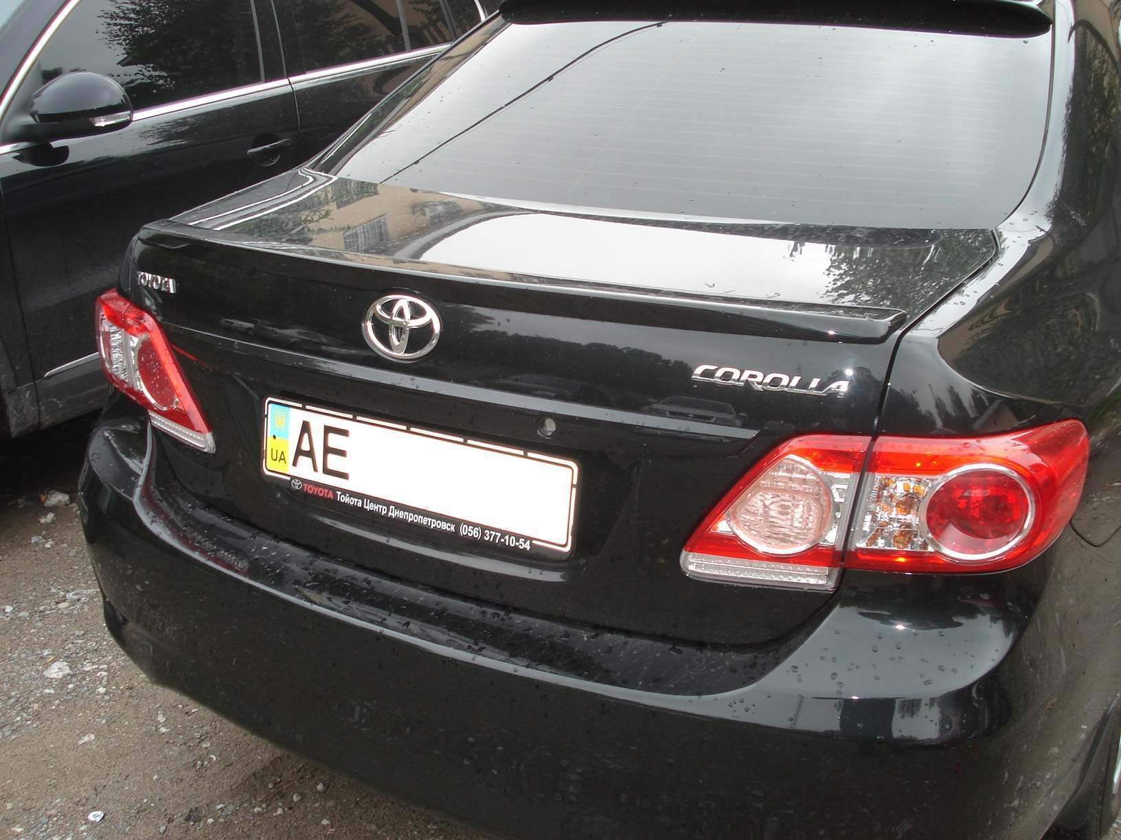 Спойлер ліп багажника Toyota Corolla 2007-2012 склопластик під фарбування 3