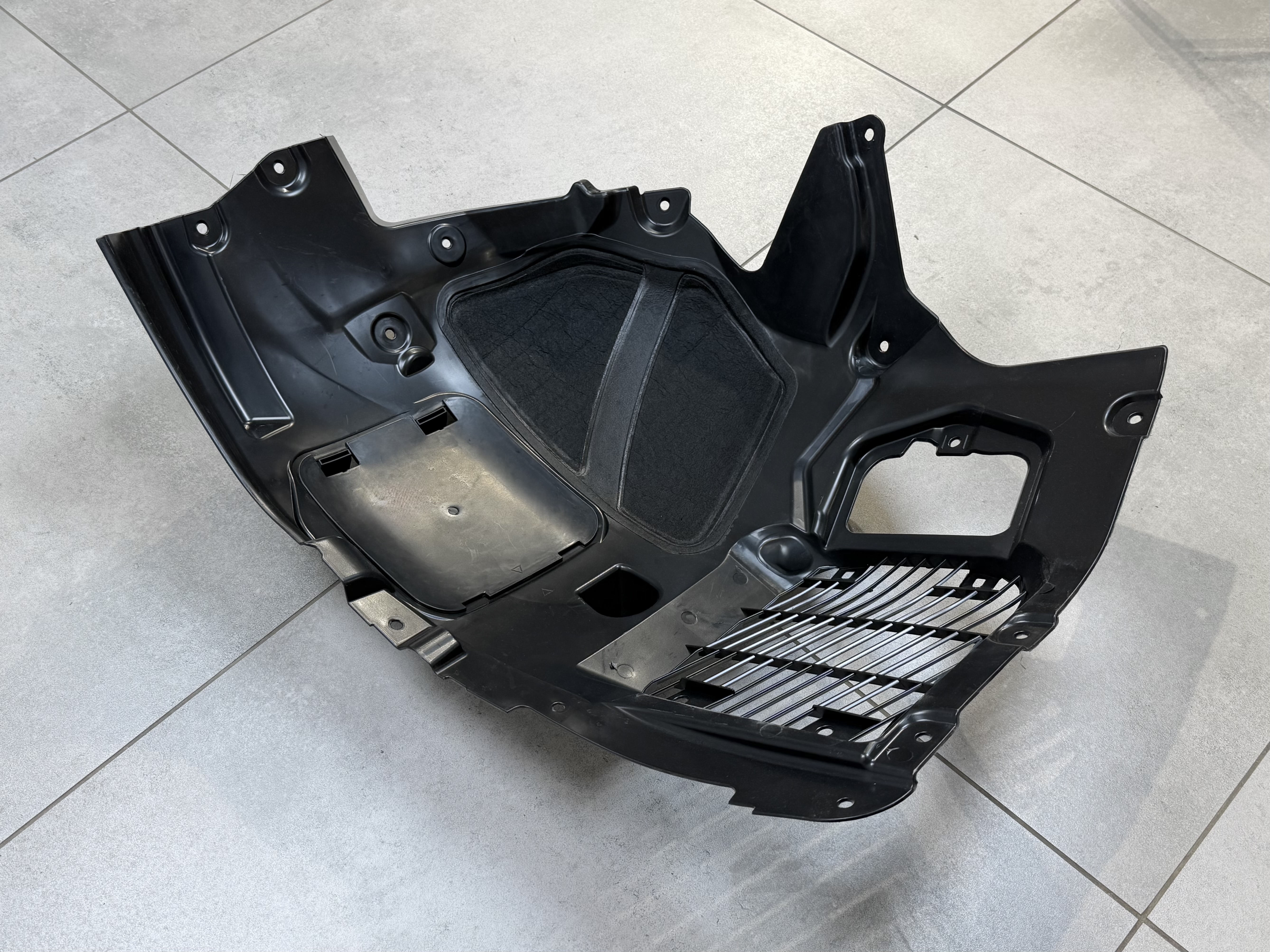 Підкрилок лівий передній 51717340785 для BMW 5 series G30 G31 2017-2023 6