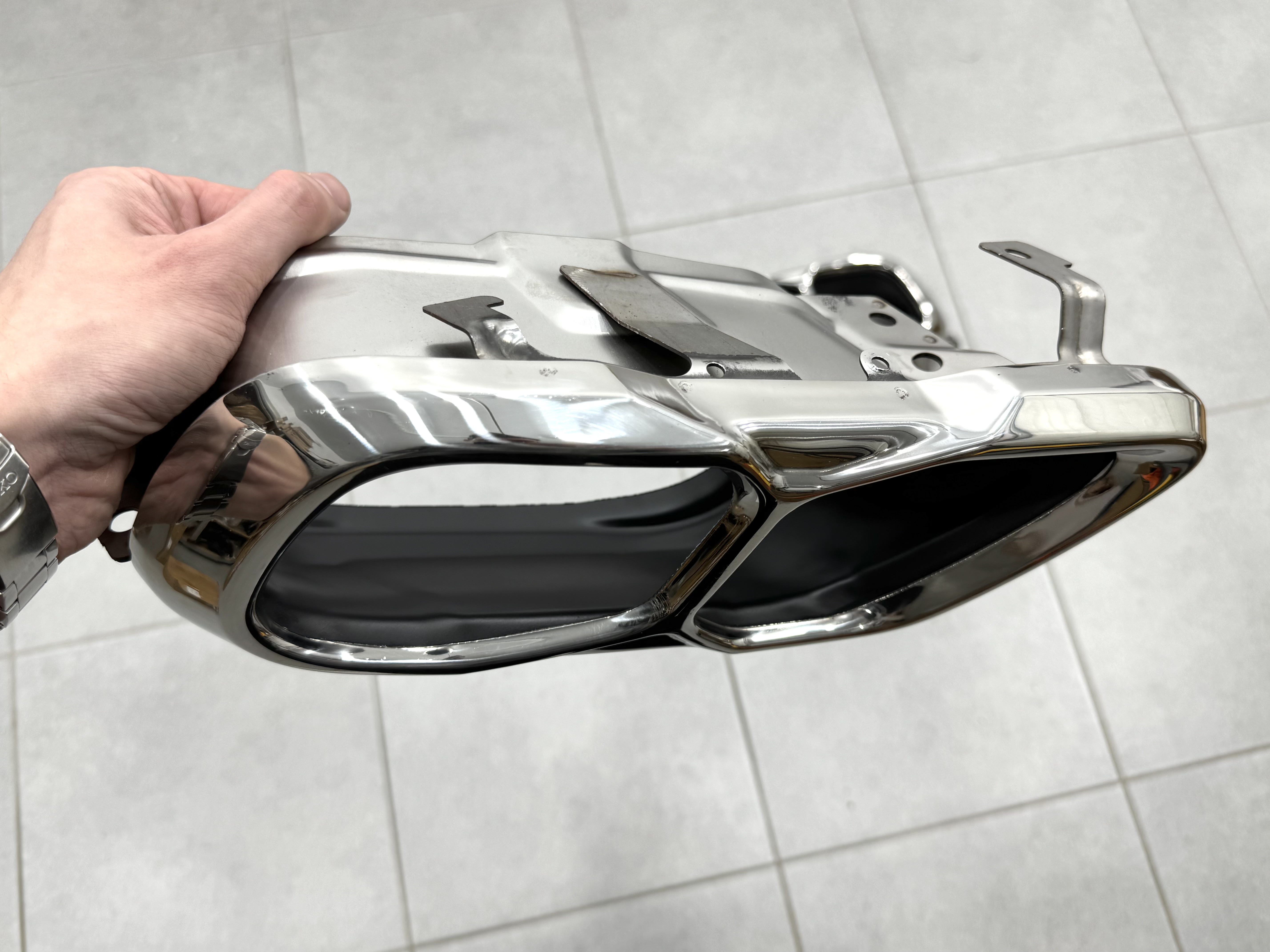 Насадки на вихлопні труби M60i LCI для BMW X5 G05 / X6 G06 / X7 G07 хром 5