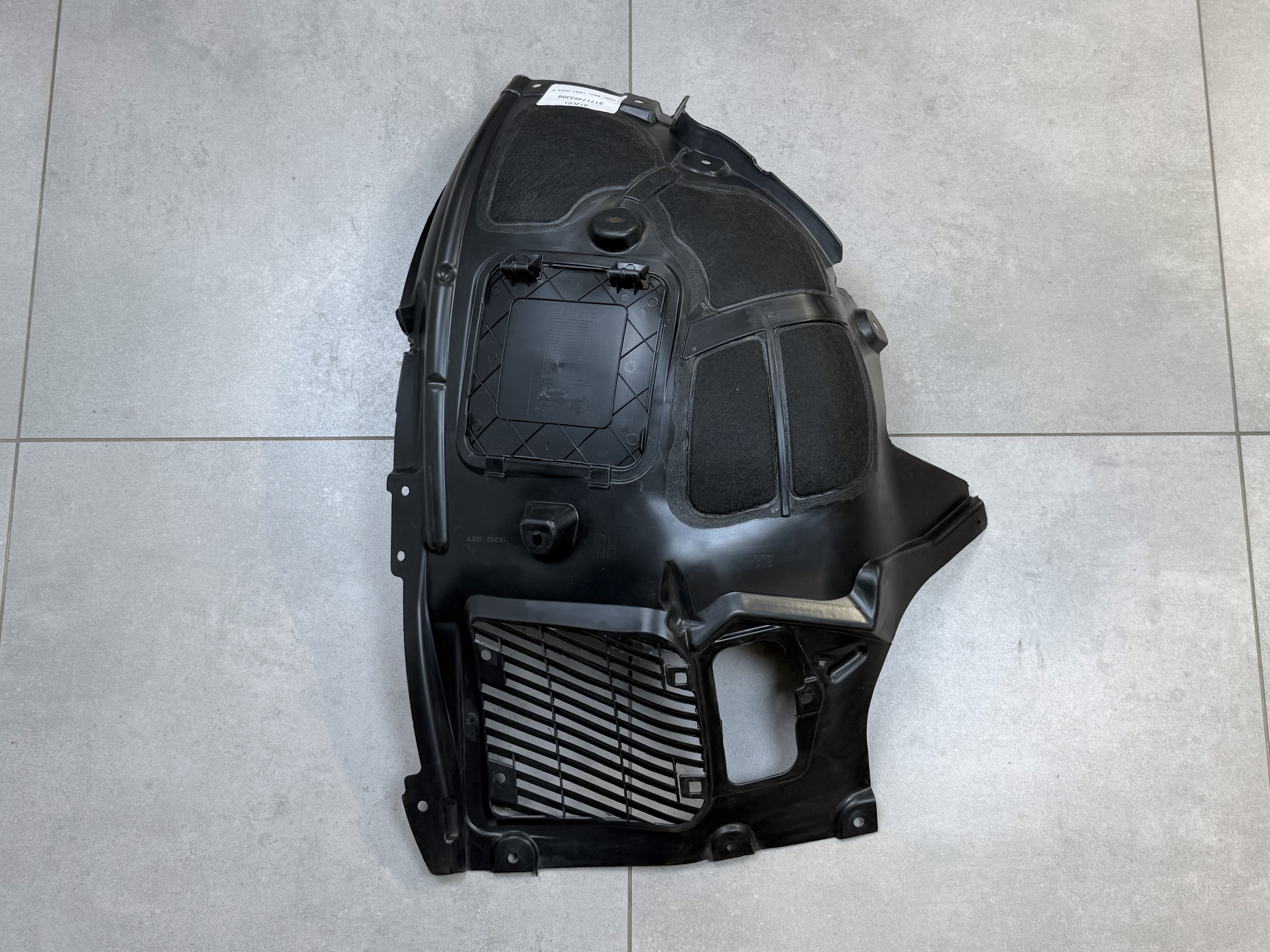 Підкрилок правий передній 51717493366 для BMW 7 series G11 G12 2015-2021 2