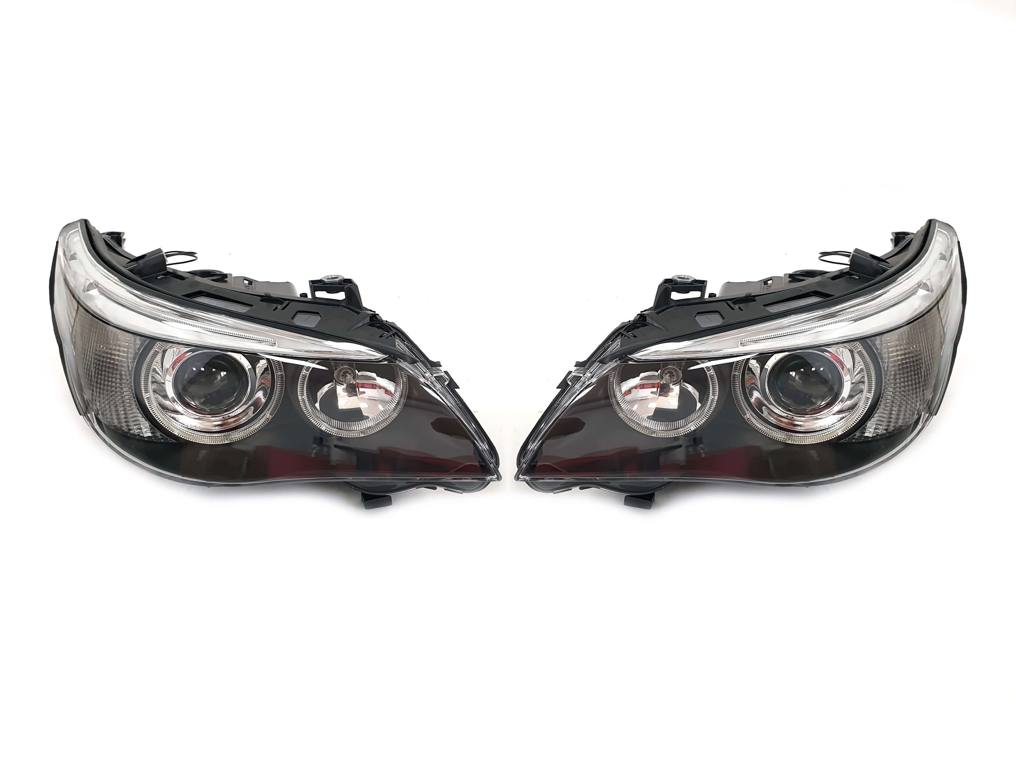 Передні фари Bi-Xenon (без блоків) на BMW 5 Series E60 / E61 2003-2010 року