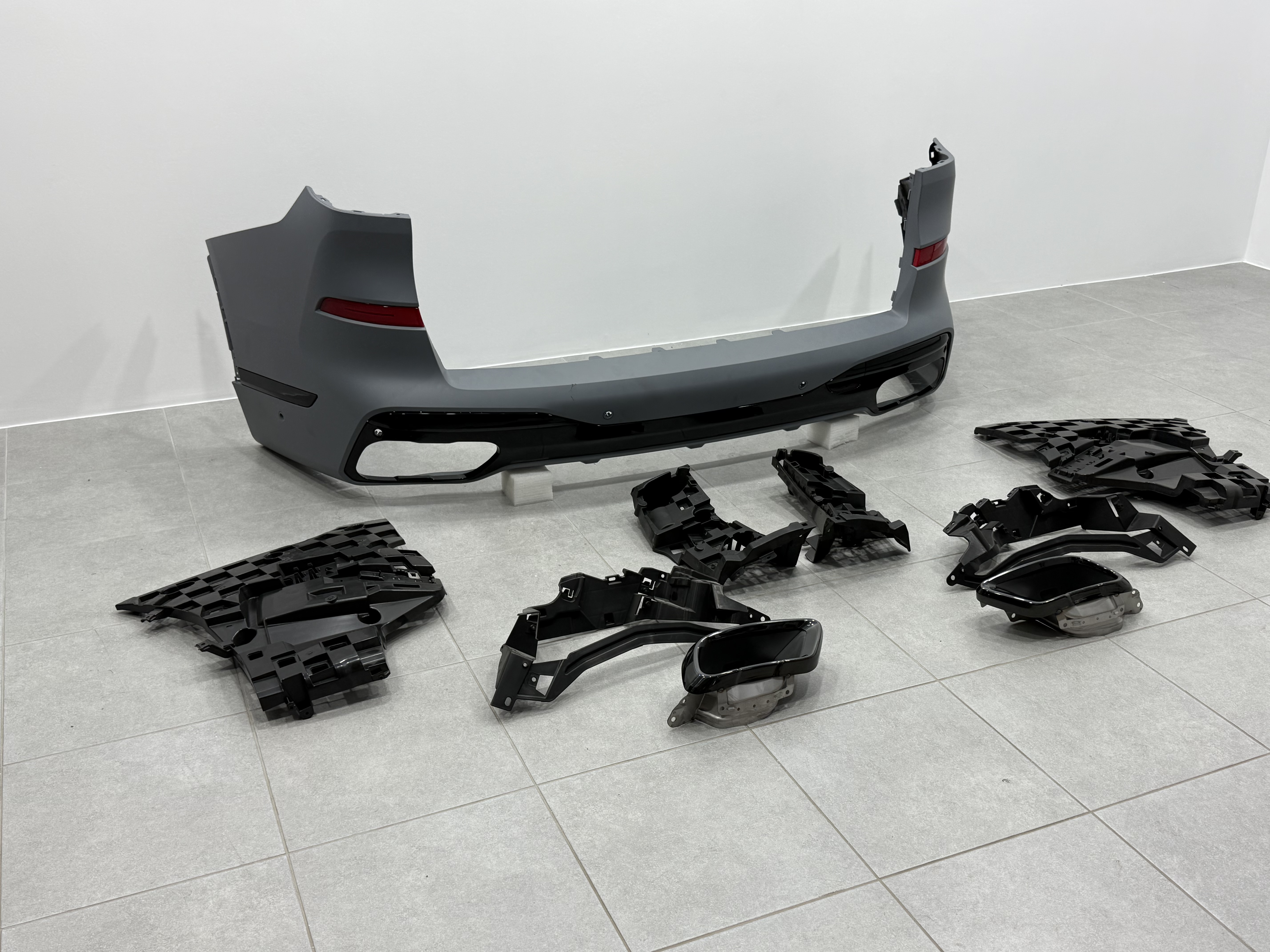 Комплект обвісу M ПАКЕТ BMW X7 G07 2019-2022 6