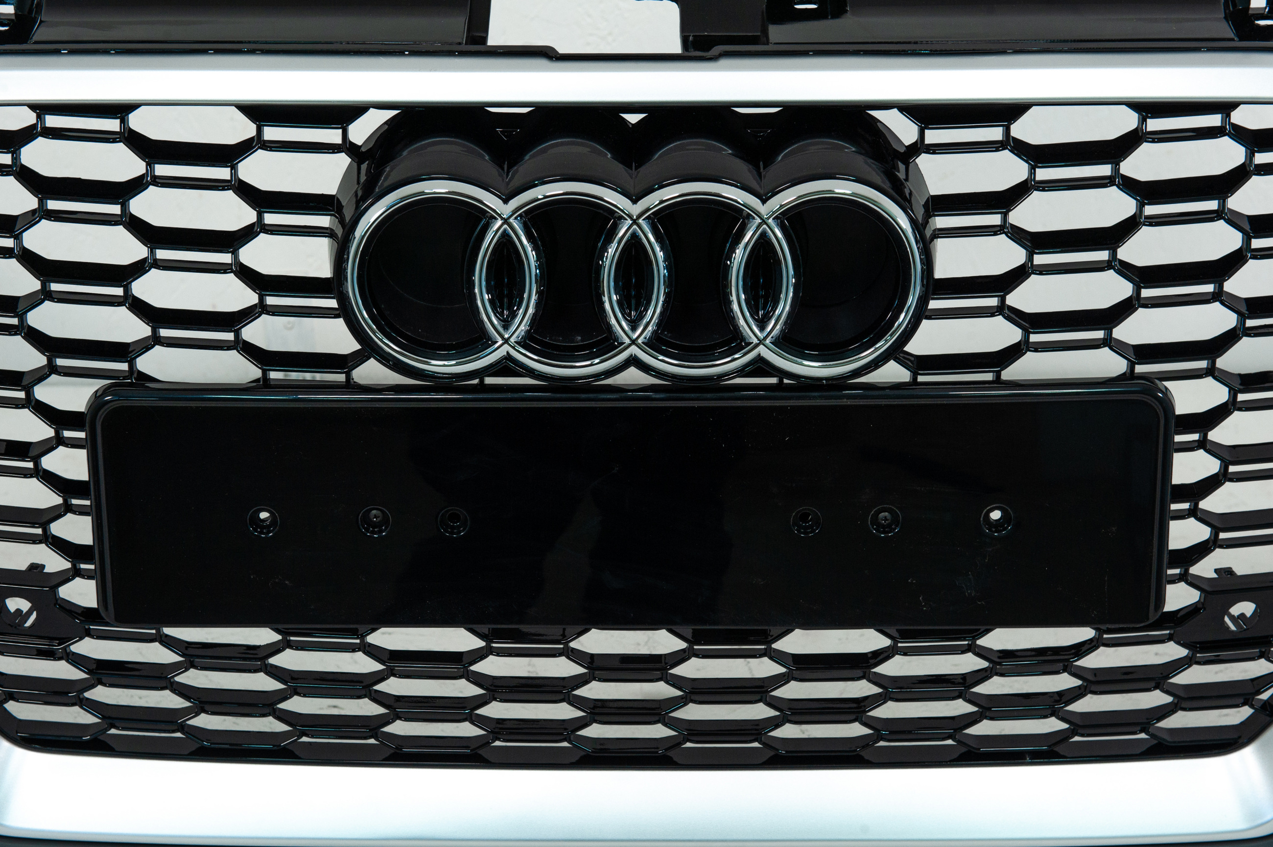 Передній бампер RS-Style V-1 (HB/Sedan, 2016-2020) 4