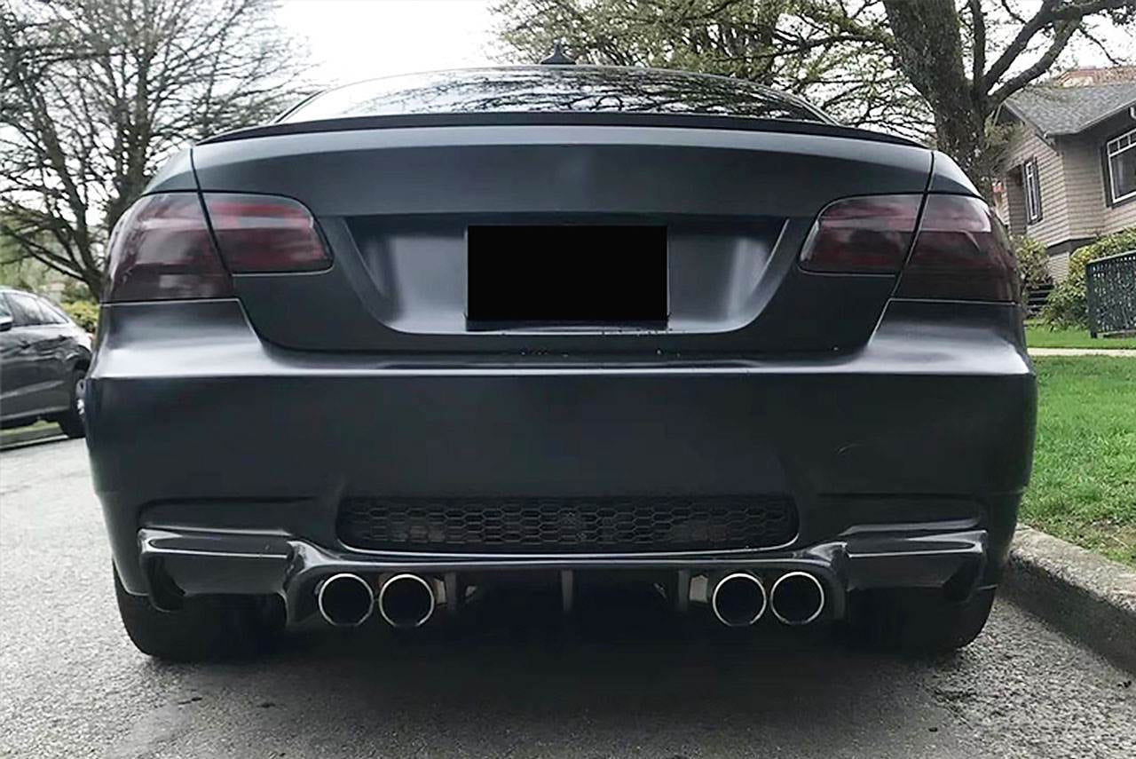 Дифузор заднього бампера V-Style (для M3, Карбон) 3