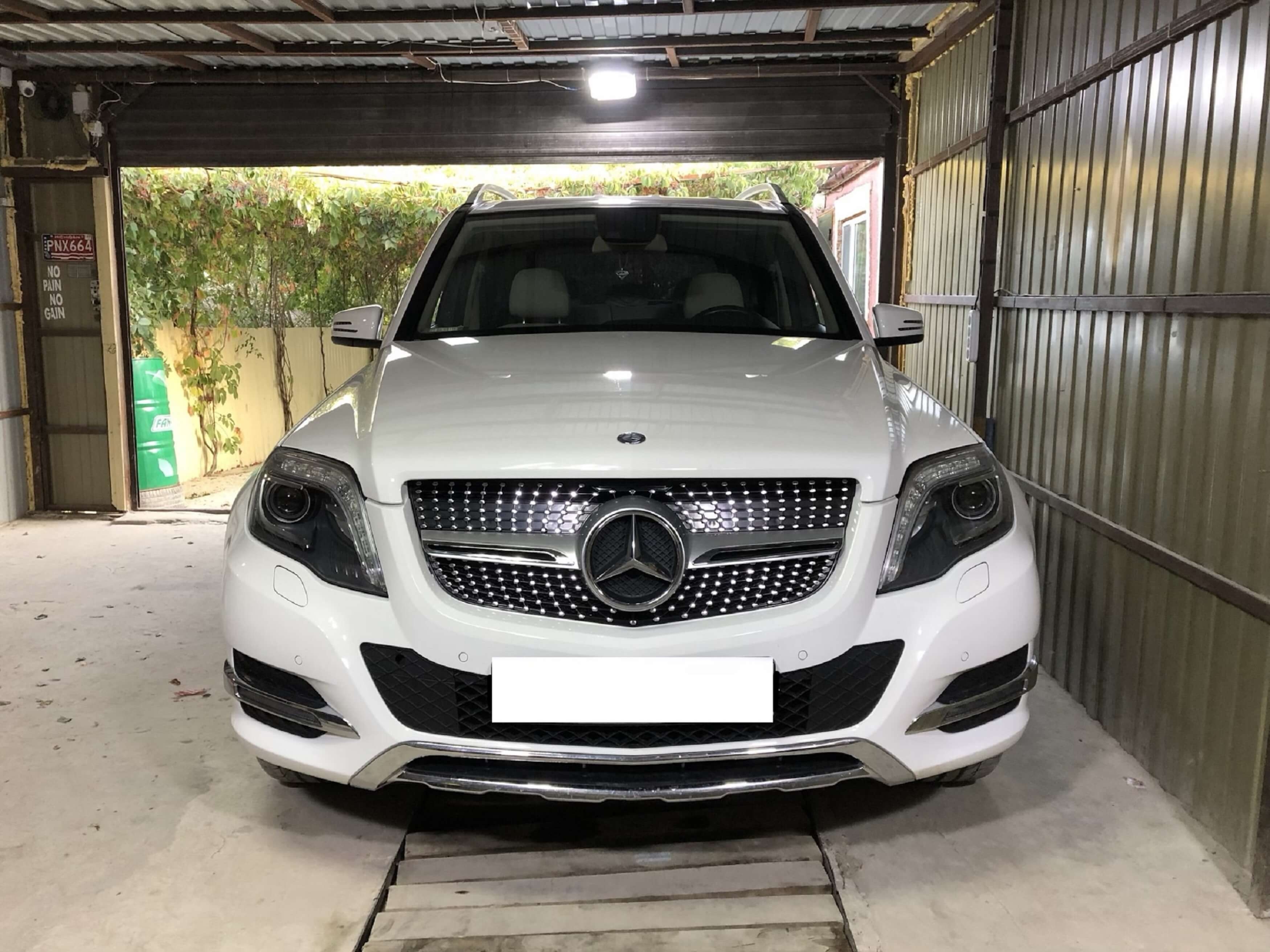 Решітка радіатора Diamond Silver на Mercedes-Benz GLK-Class X204 2012-2015 року 4