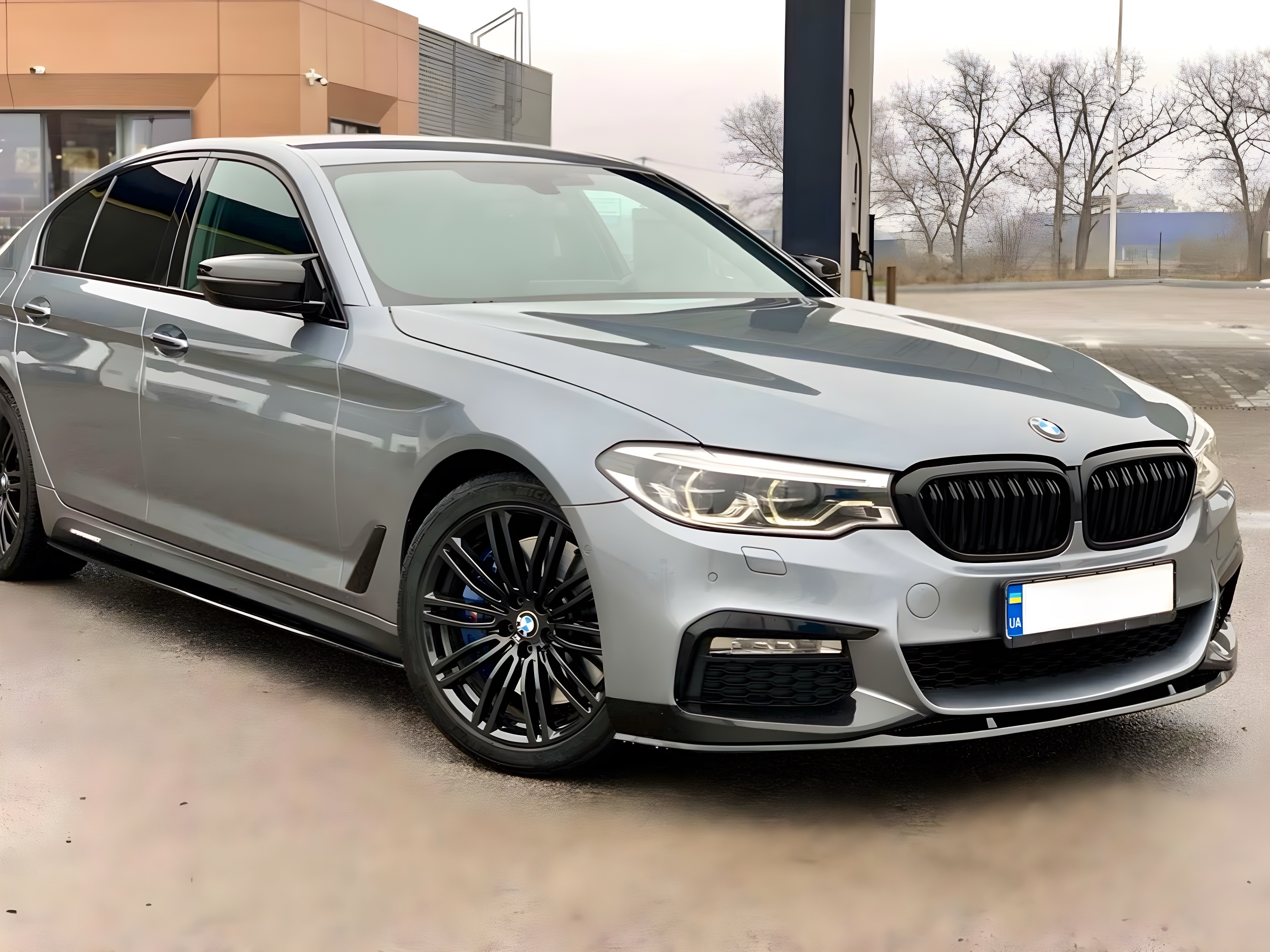 Леза під пороги M-Perfomance BMW 5 series G30 G31 2017- 2шт. чорний глянець 4