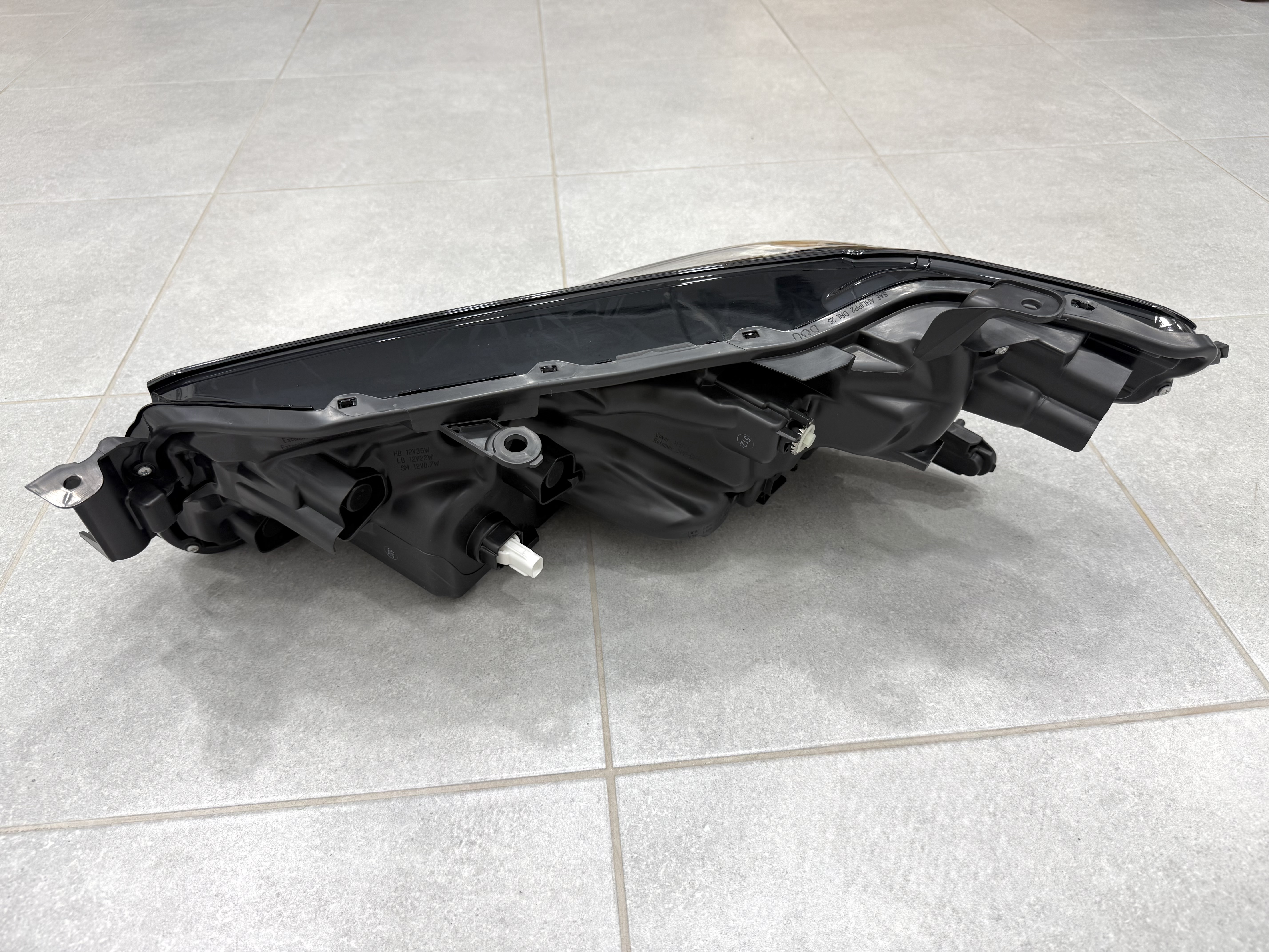 Права фара Toyota Camry 80 XSE USA 2023- 5