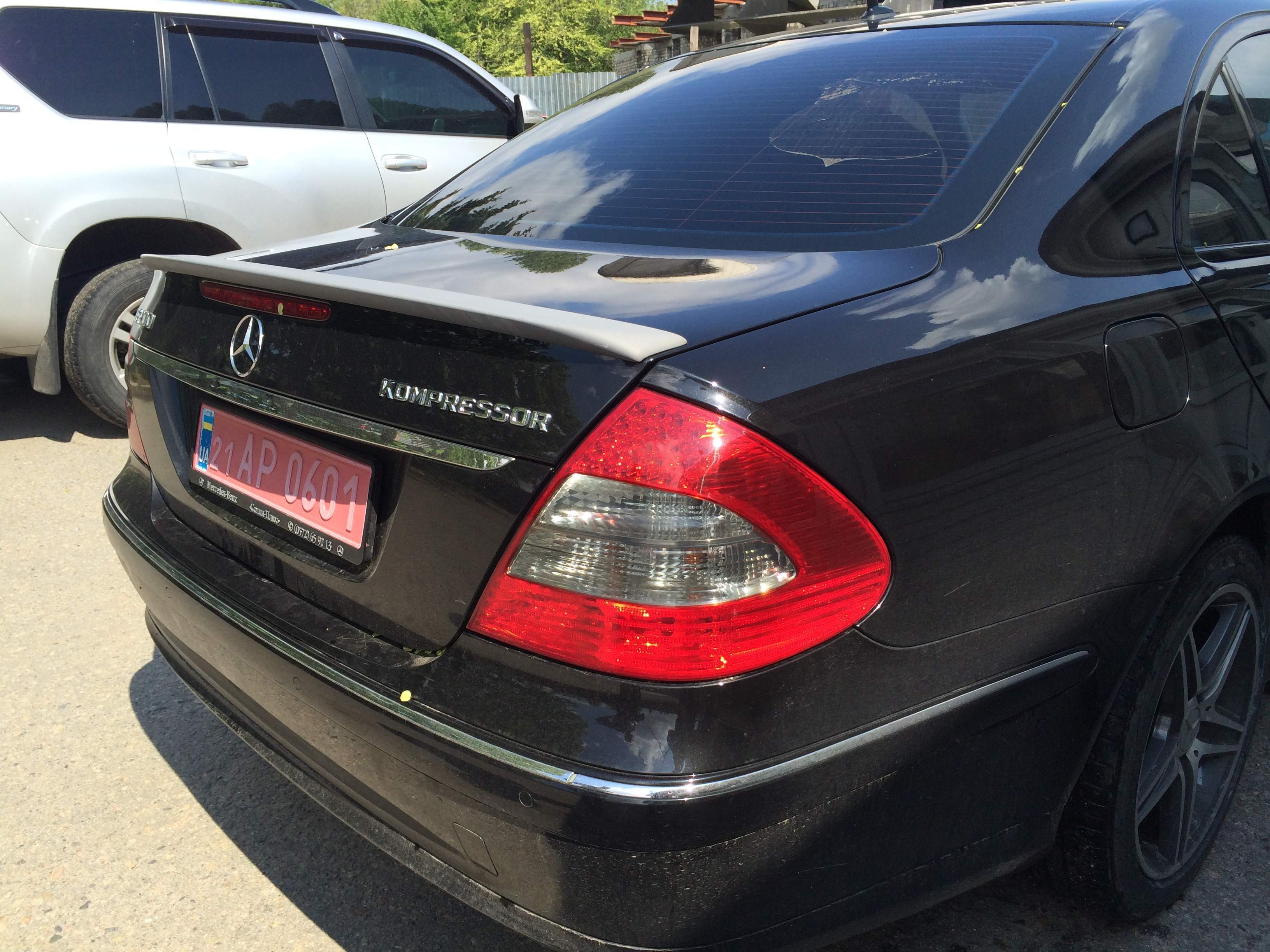 Спойлер ліп багажника Mercedes-Benz E class W211 2003-2009 ABS пластик під фарбування 3