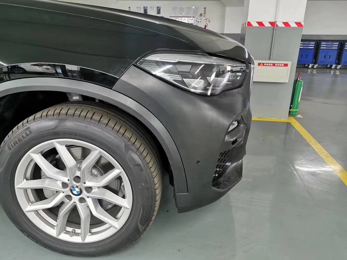 Передній бампер M пакет BMW X5 G05 2019-2022 6