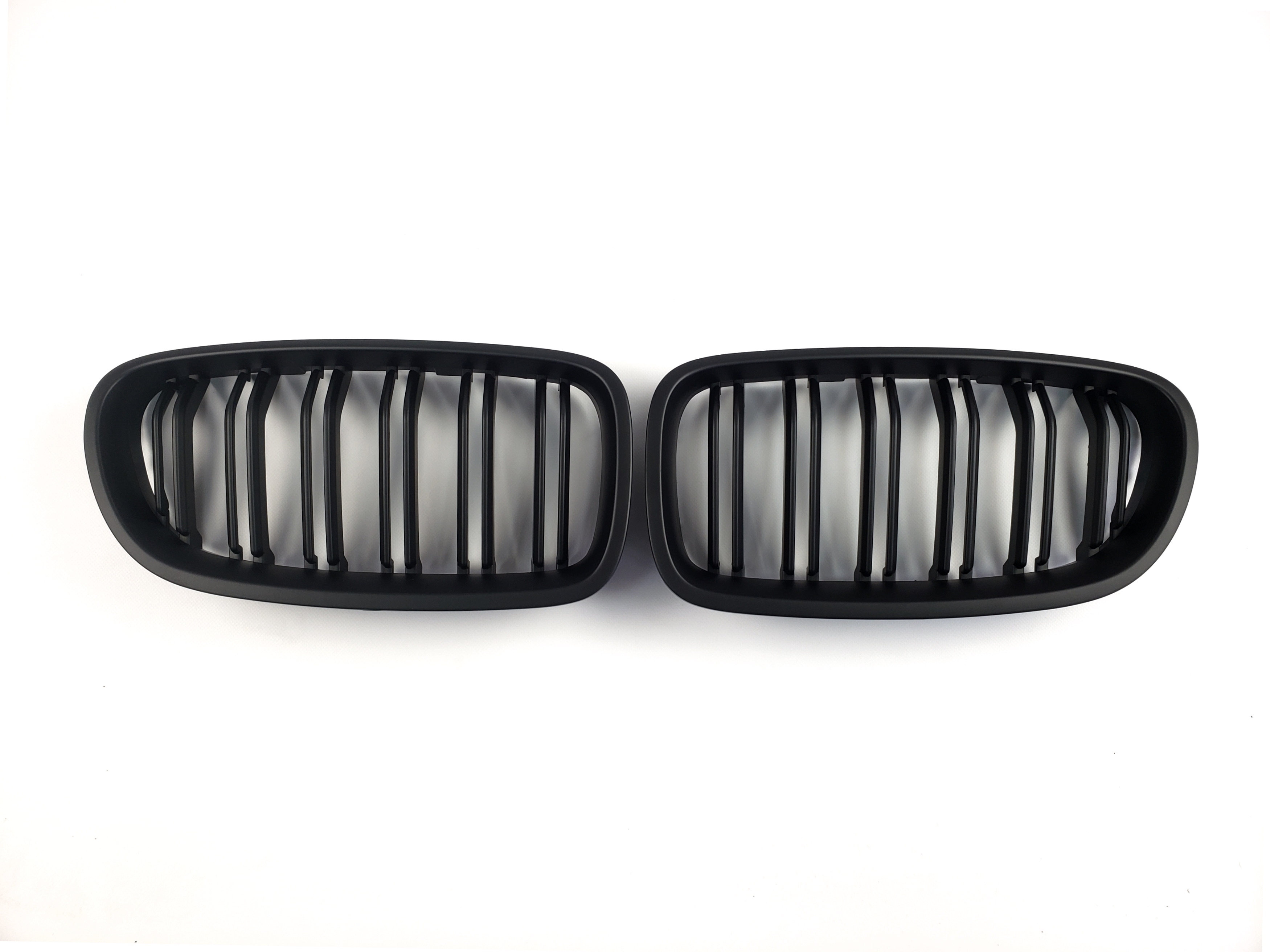 Ніздрі Чорний мат (Подвійні M-Look) на BMW 5 Series F10 / F11 2010-2017 року