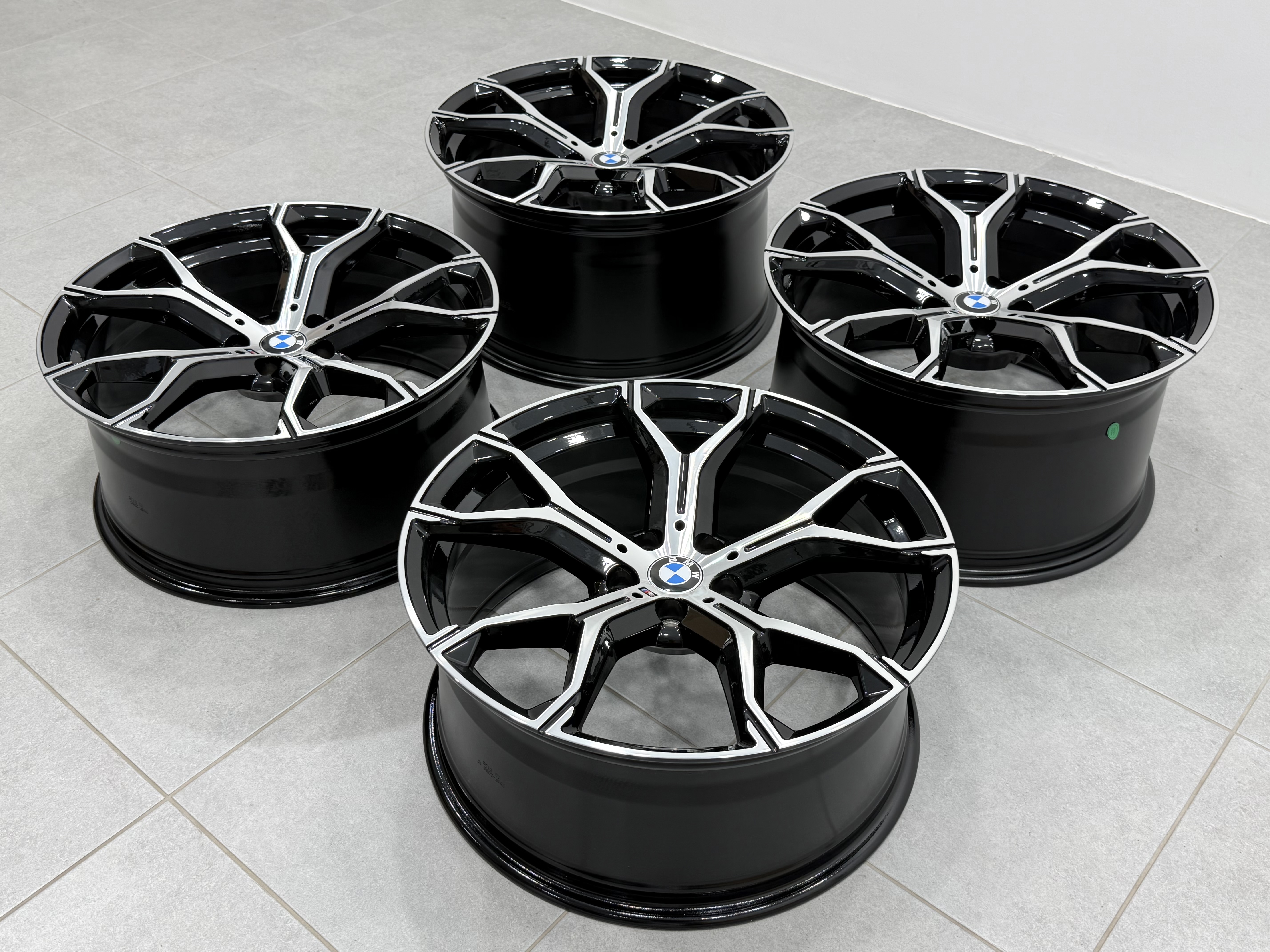 Диски різноширокі стиль 741M R20 9.0 10.5 для BMW 5x112 66.6, комплект 4шт. 3