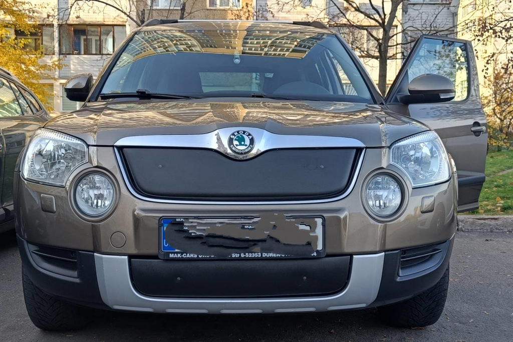 Зимова накладка на решітку (нижня, 2009-2013) Матова 6