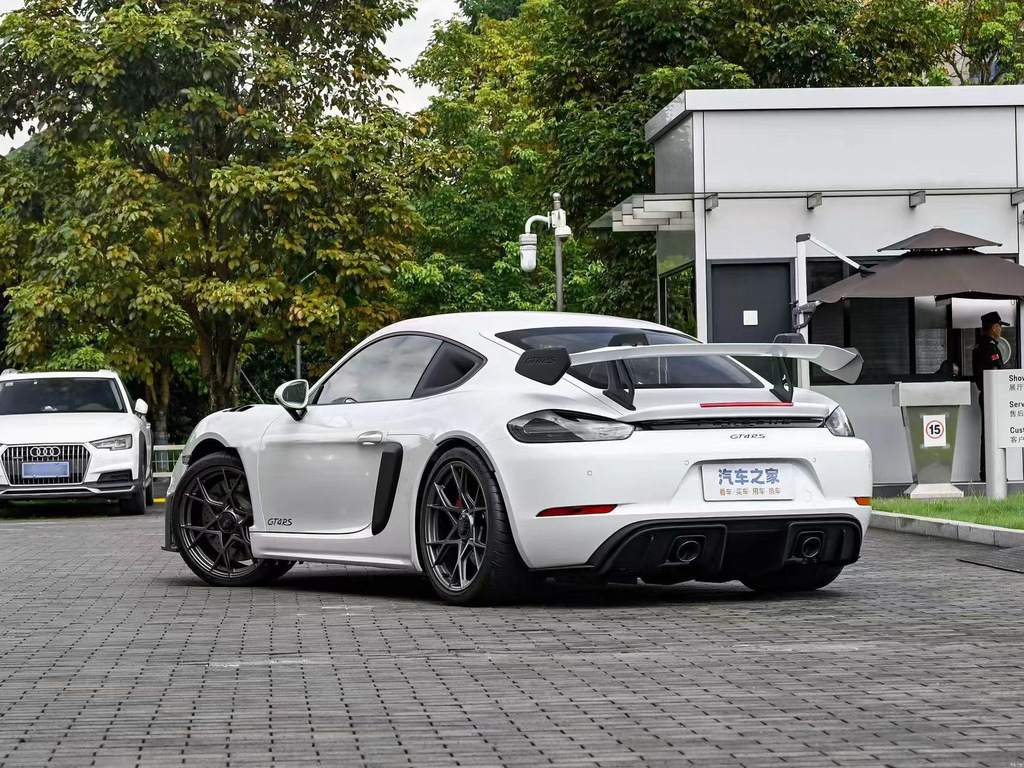 Спойлер GT4 RS 2