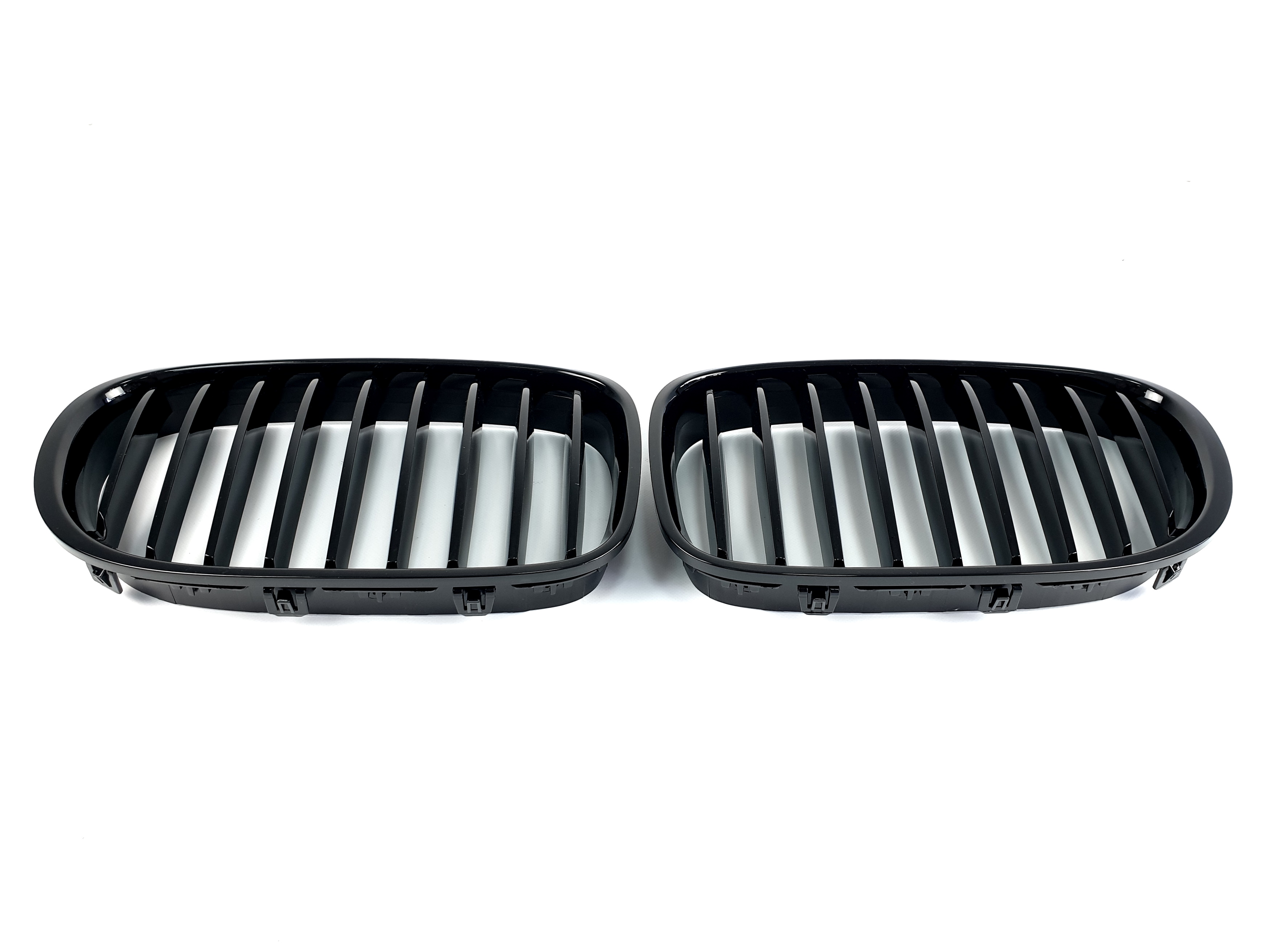 Ніздрі Чорний глянець (1 Bar) V1 на BMW 7 Series F01 / F02 2008-2015 року 2