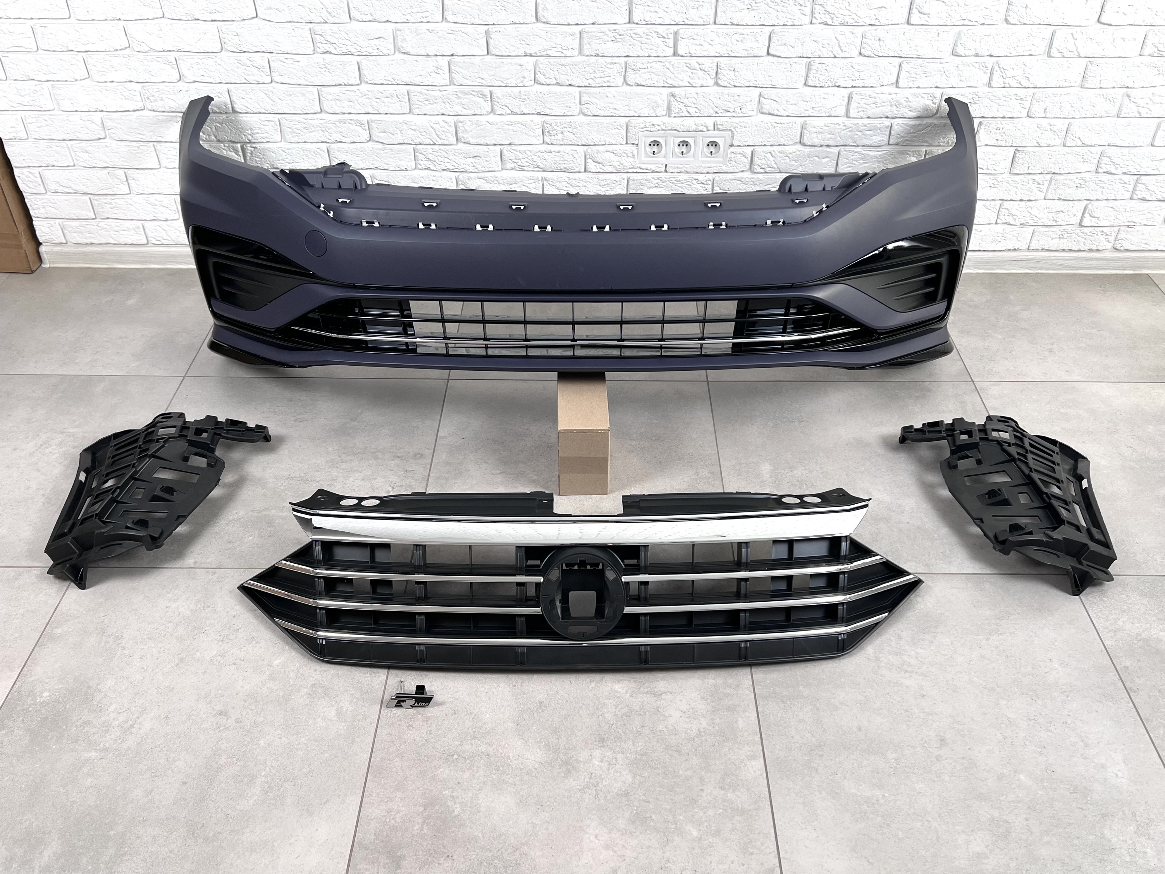 Передній бампер у зборі R-Line для Volkswagen Jetta 7 2018-2022 5