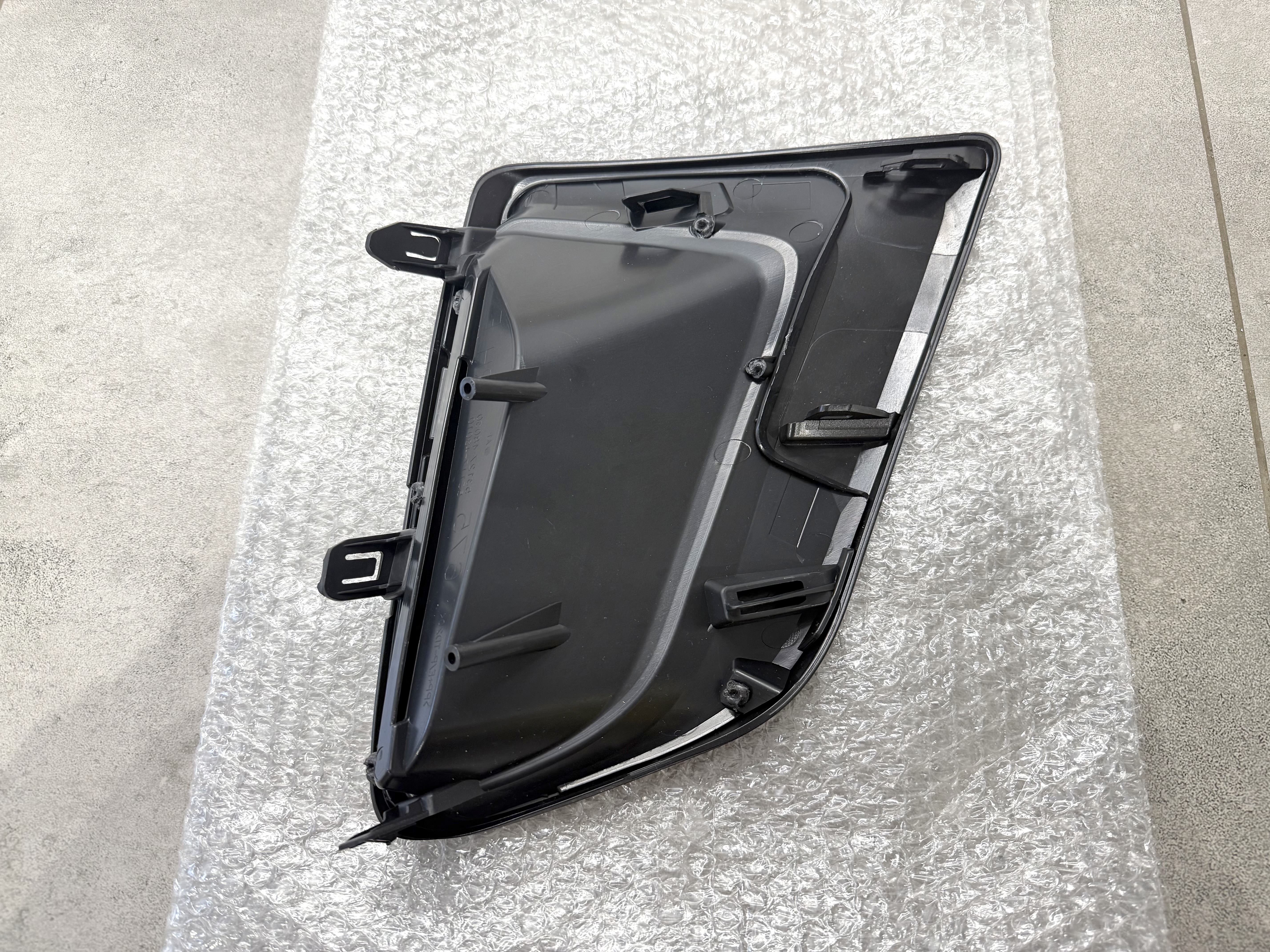 Накладка бампера ліва F-Sport 5312848030 для Lexus RX 2019-2022 2