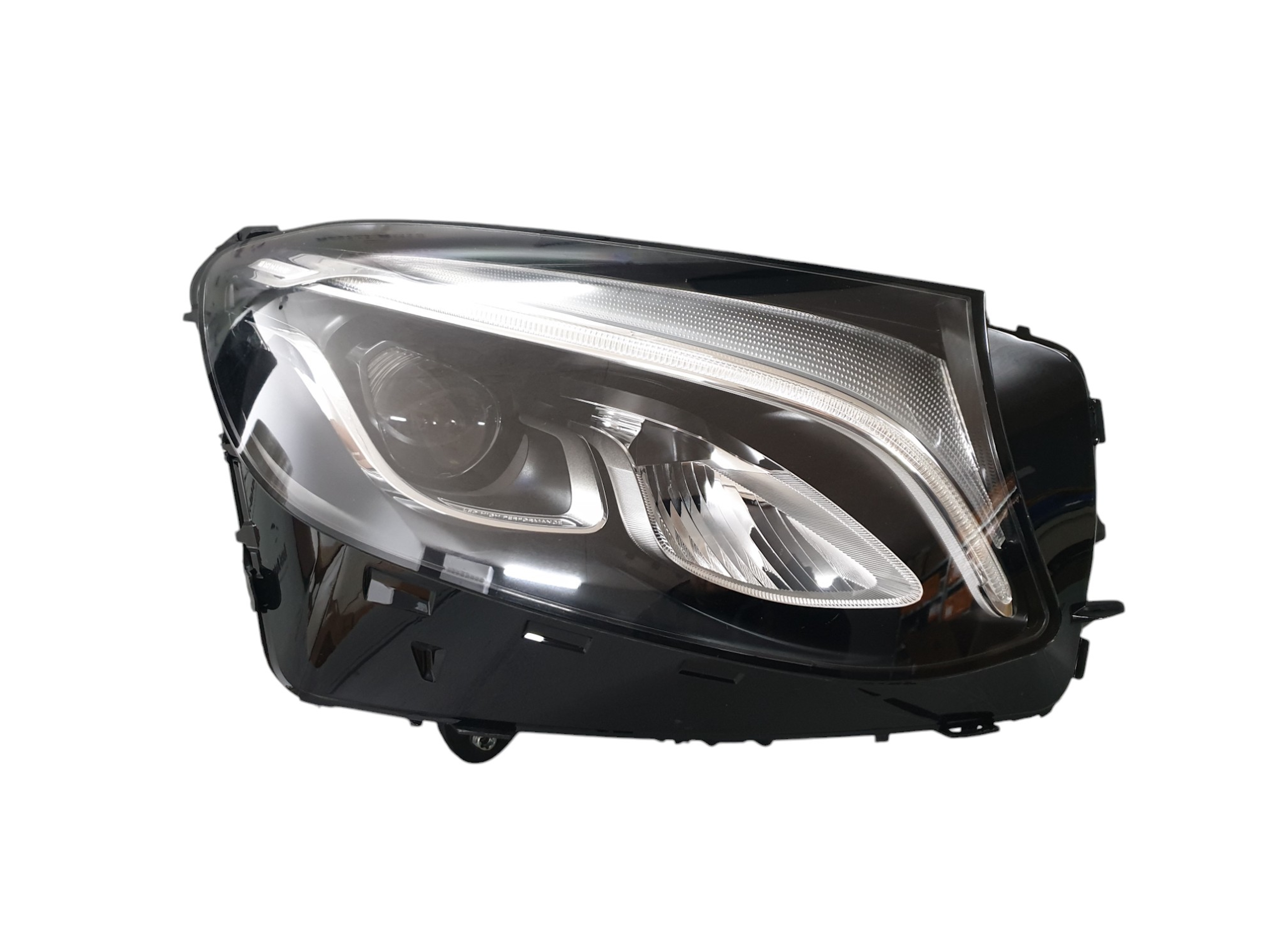 Передні фари Фара RH Led Hight Performance (комплектна) на Mercedes-Benz GLC-Class X253 2015-2019 року