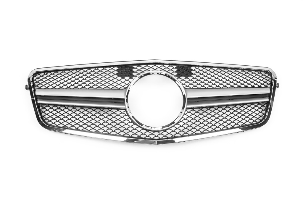 Передня решітка AMG Silver (2009-2012) 2