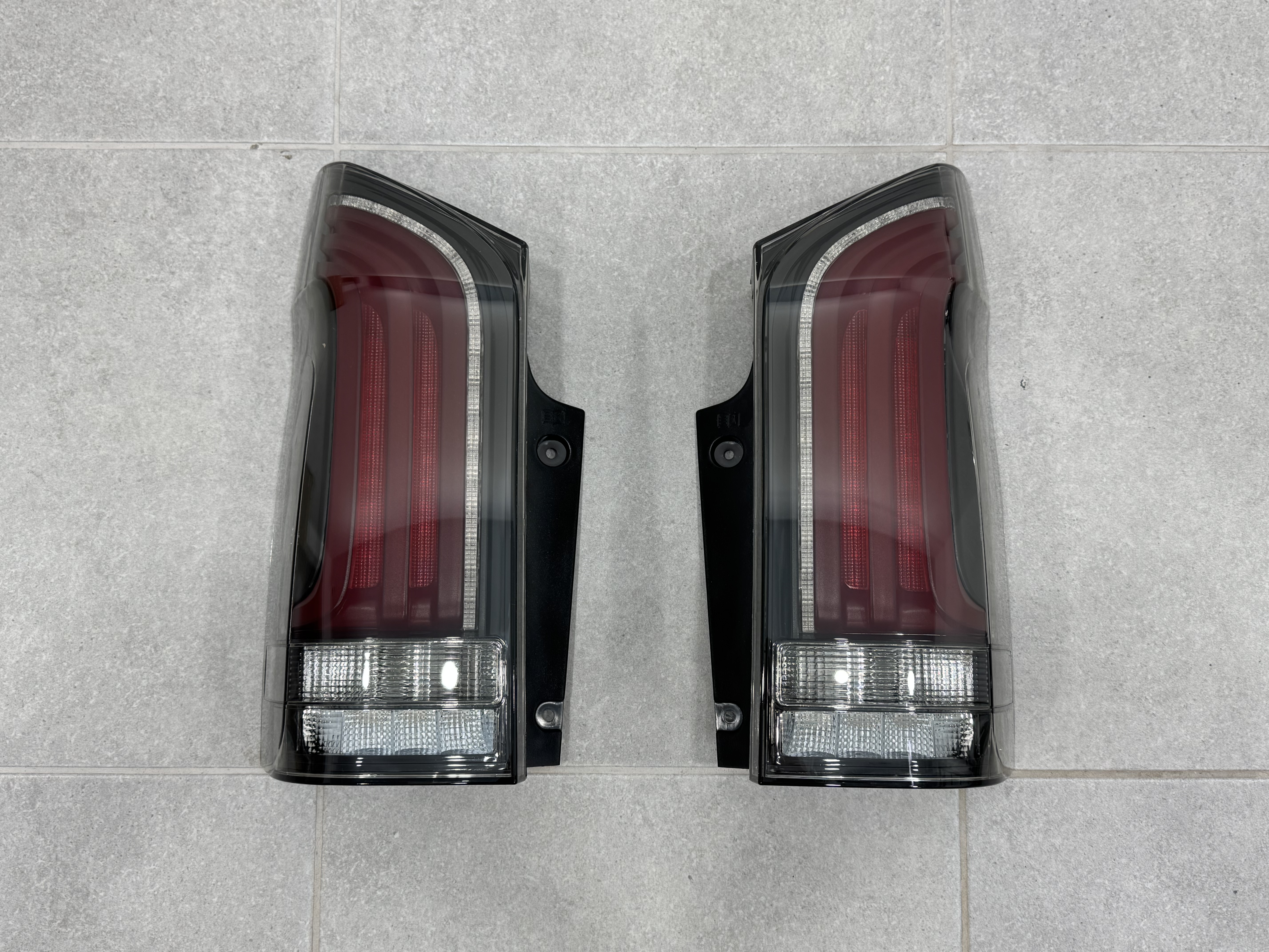Задні LED ліхтарі 2023+ рестайлінг для Mercedes W447 Vito / V-class / Metris 2014-, комплект 2шт. 4