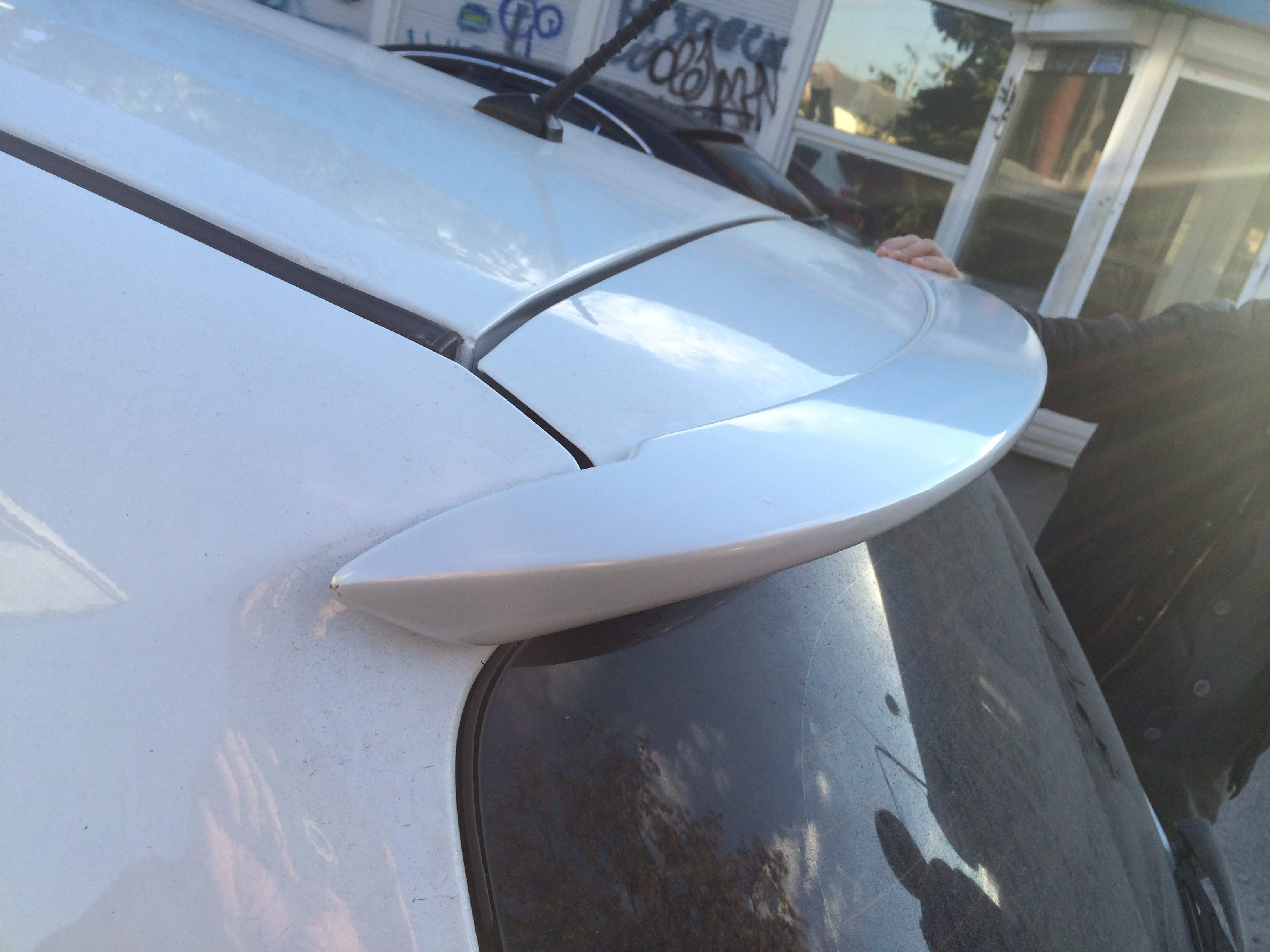 Спойлер козирок на кришку багажника Toyota Yaris 2011-2015 ABS пластик під фарбування 6