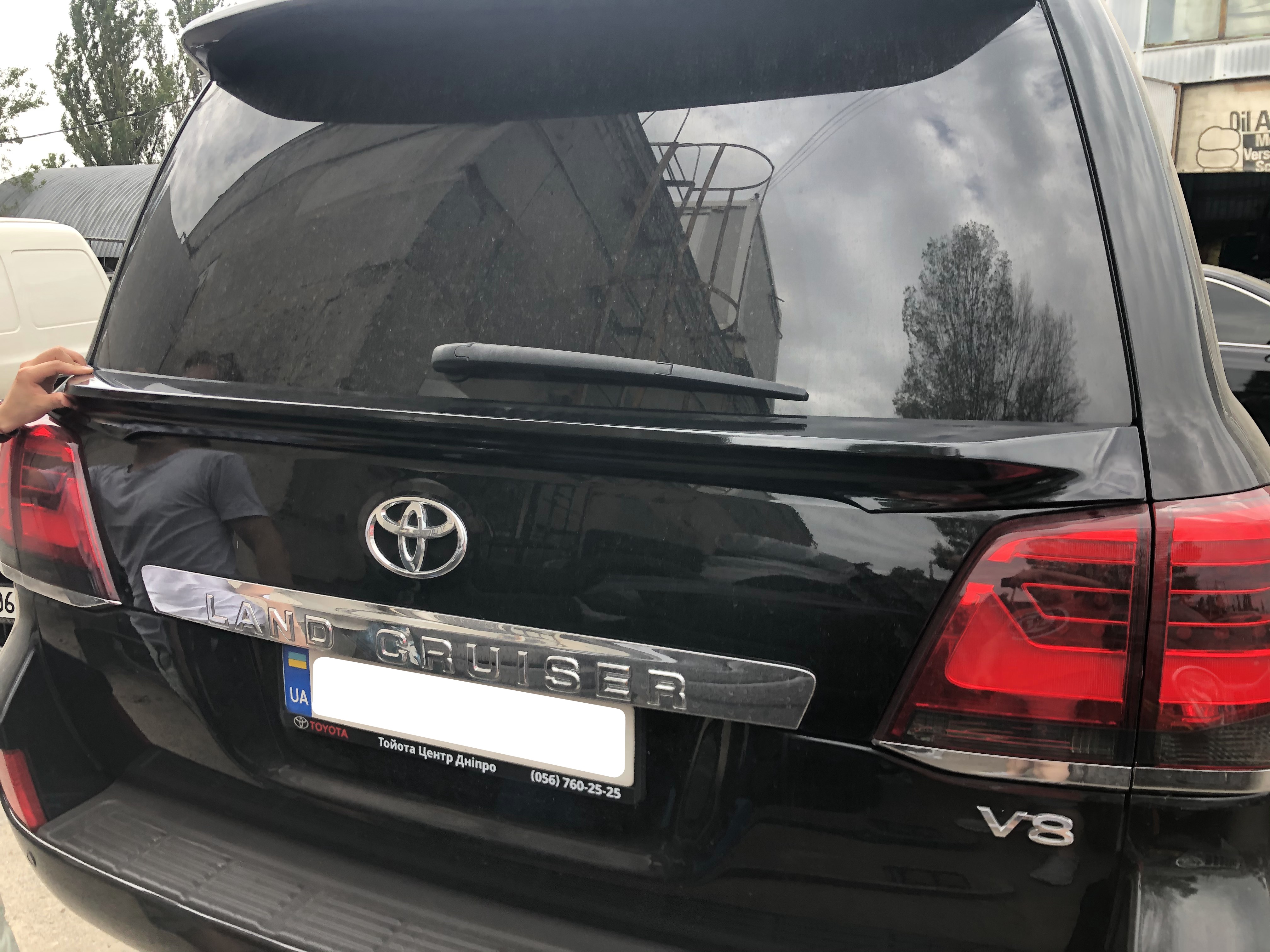 Спойлер під скло WALD Toyota Land Cruiser 200 2008-2016 ABS пластик колір чорний 4