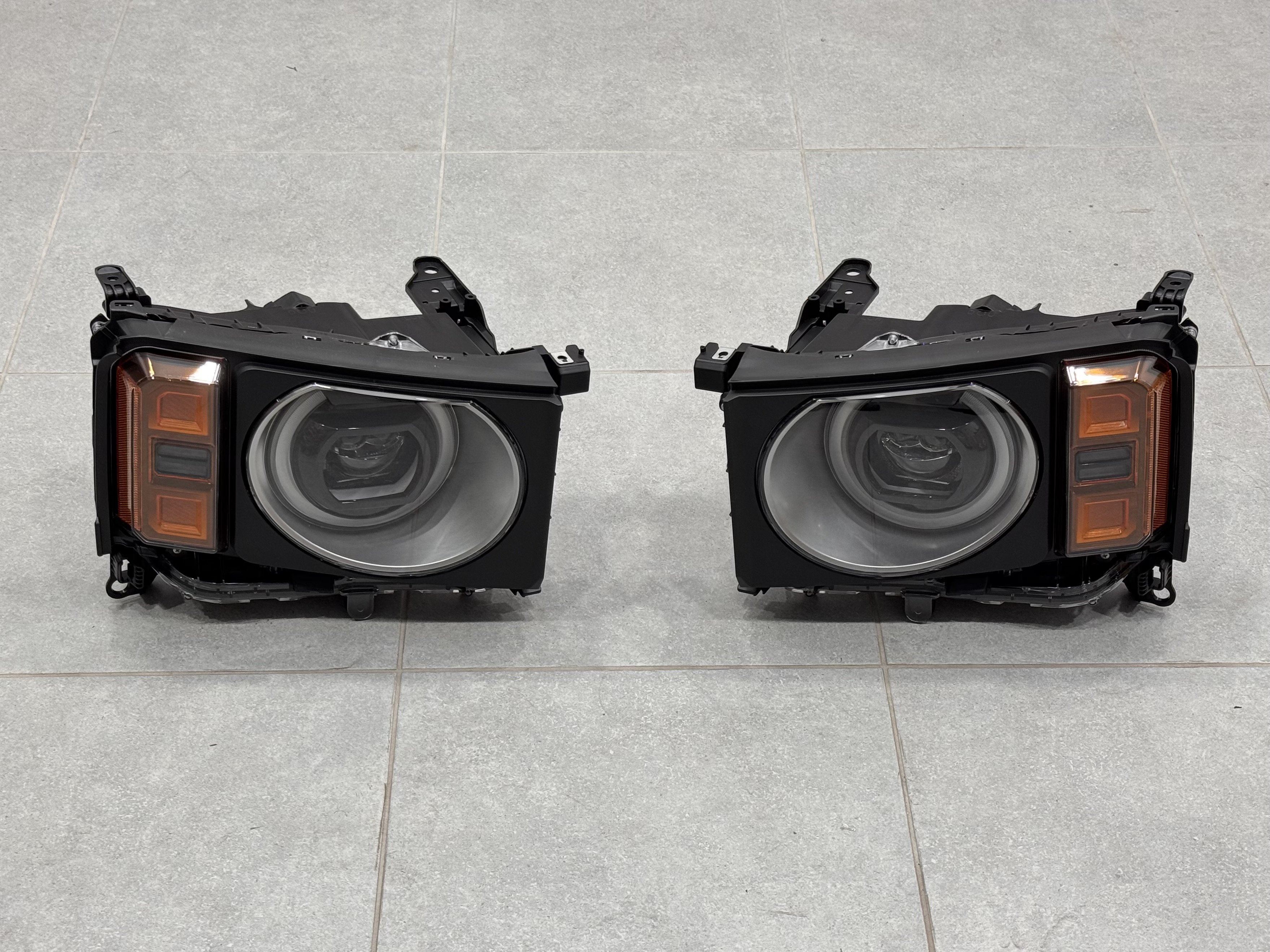 Фари ROUND LED Toyota Land Cruiser Prado 250 2024, комплектні з блоками 2 шт. для заміни простих фар на круглі 2