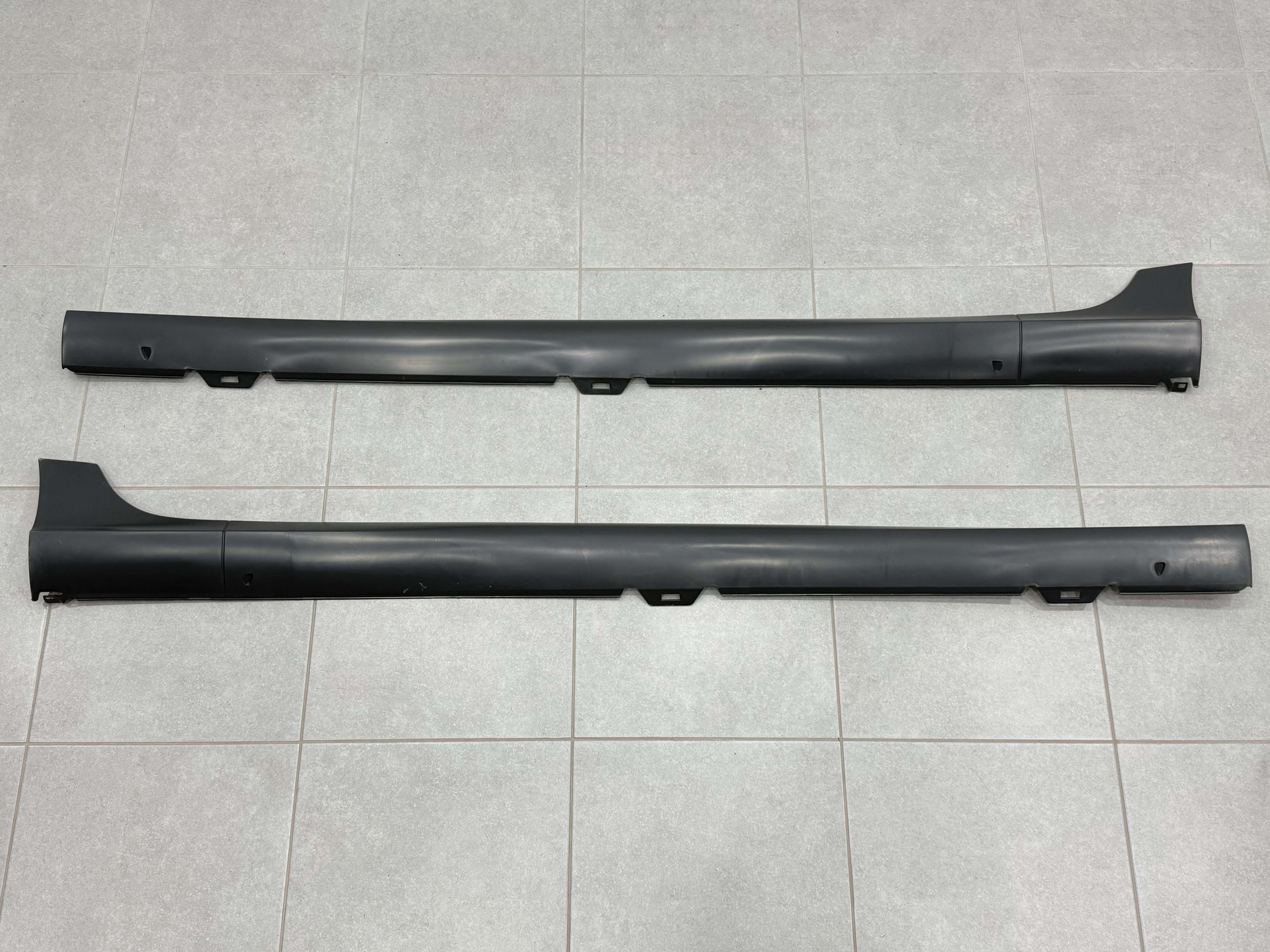Накладки на пороги GTI R32 для Volkswagen Golf 5 2004-2008 2