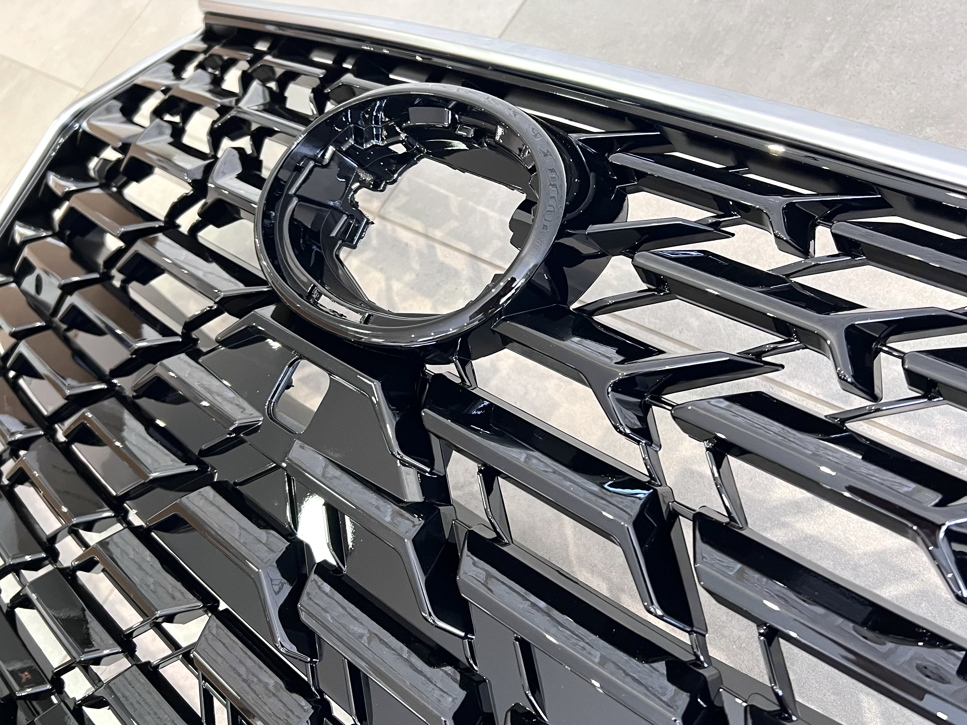 Решітка радіатора SAMURAI Lexus LX 570 450 2015-2021 4