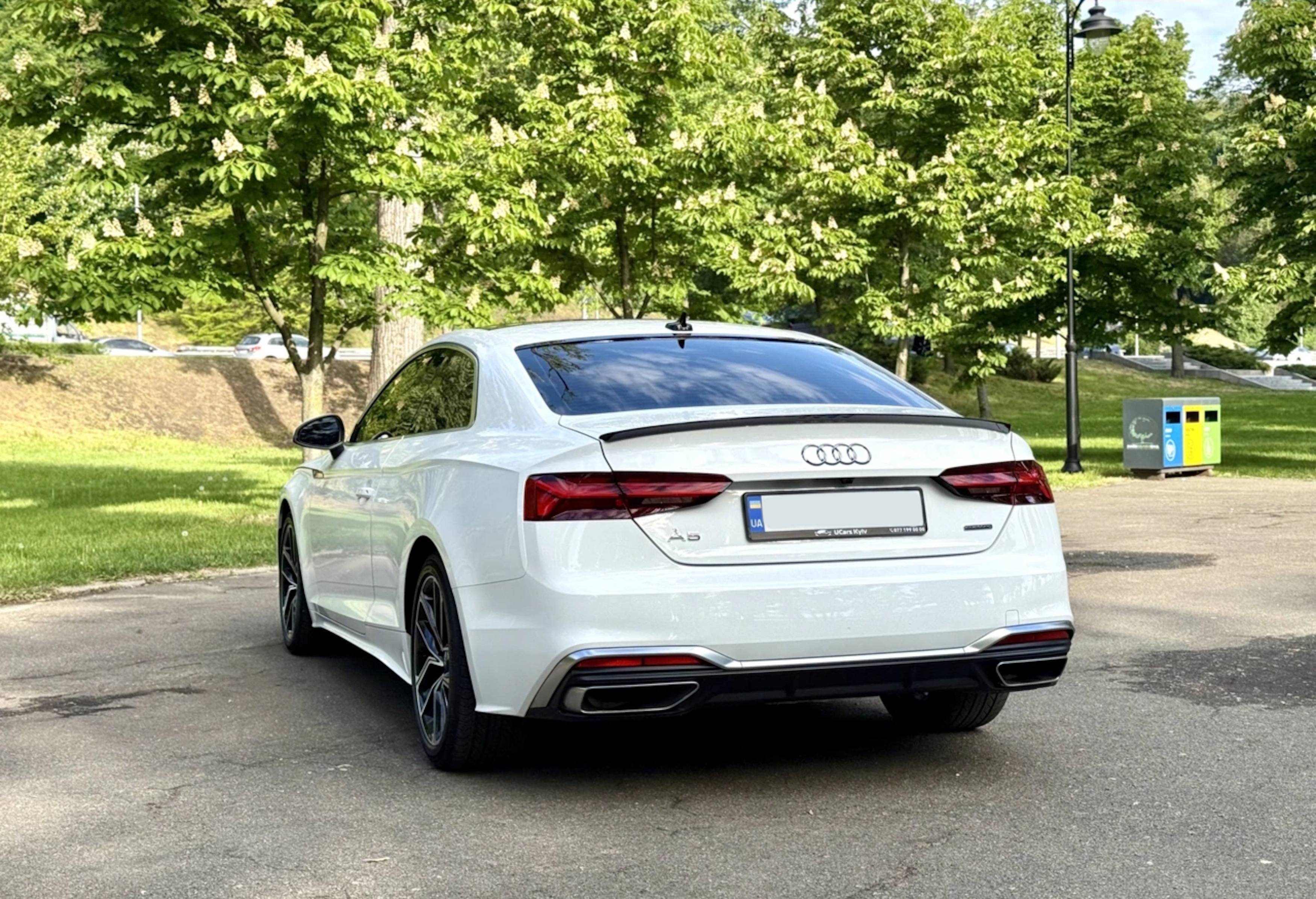 Спойлер Чорний глянець V2 на Audi A5 B9 2016-2020 року 6