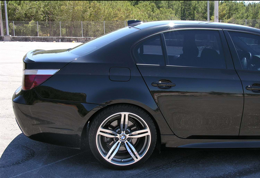 Спойлер M5-Style (під фарбування) 3