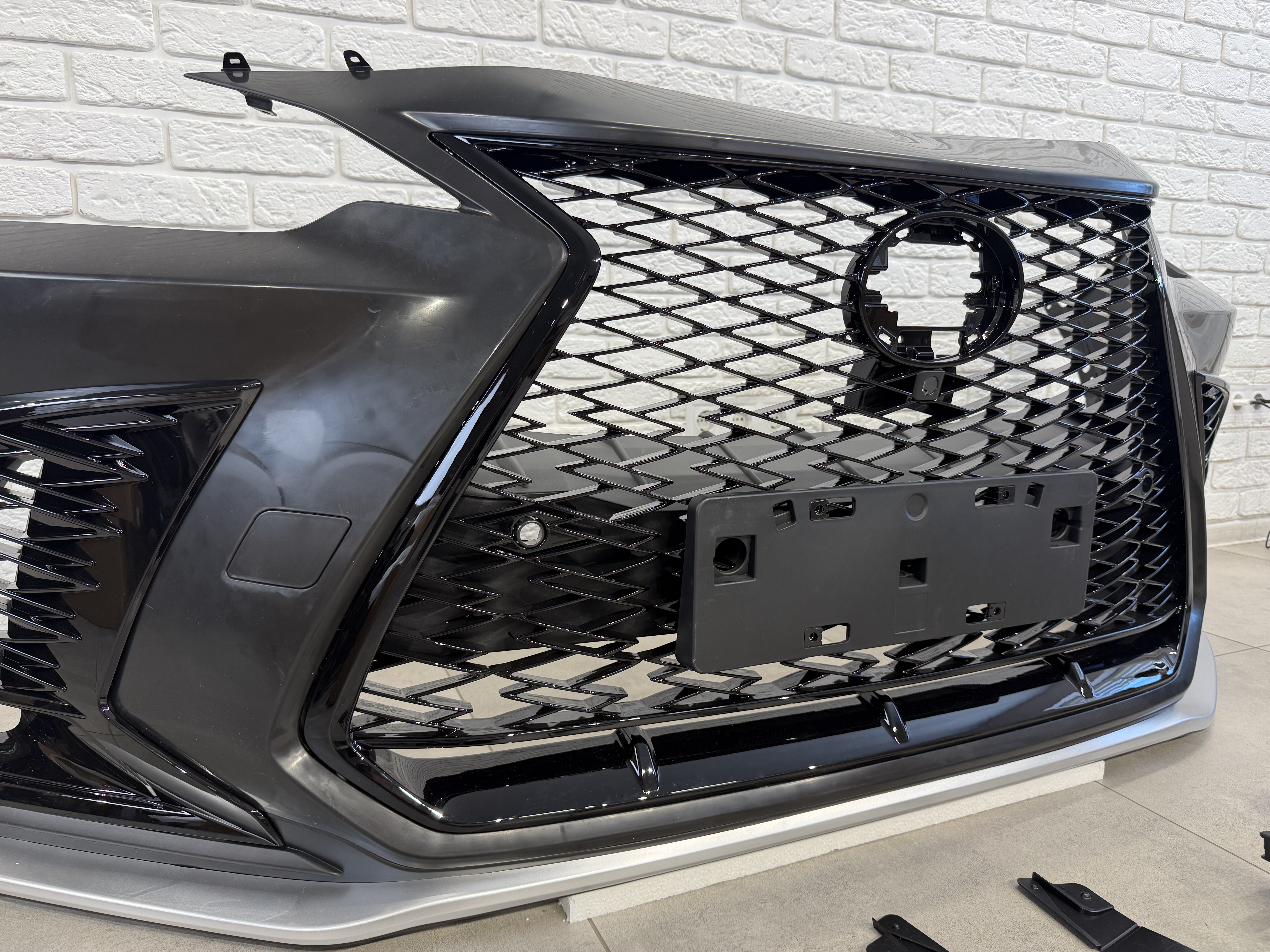Бампер передній у зборі F-SPORT Lexus NX 2022+ 6