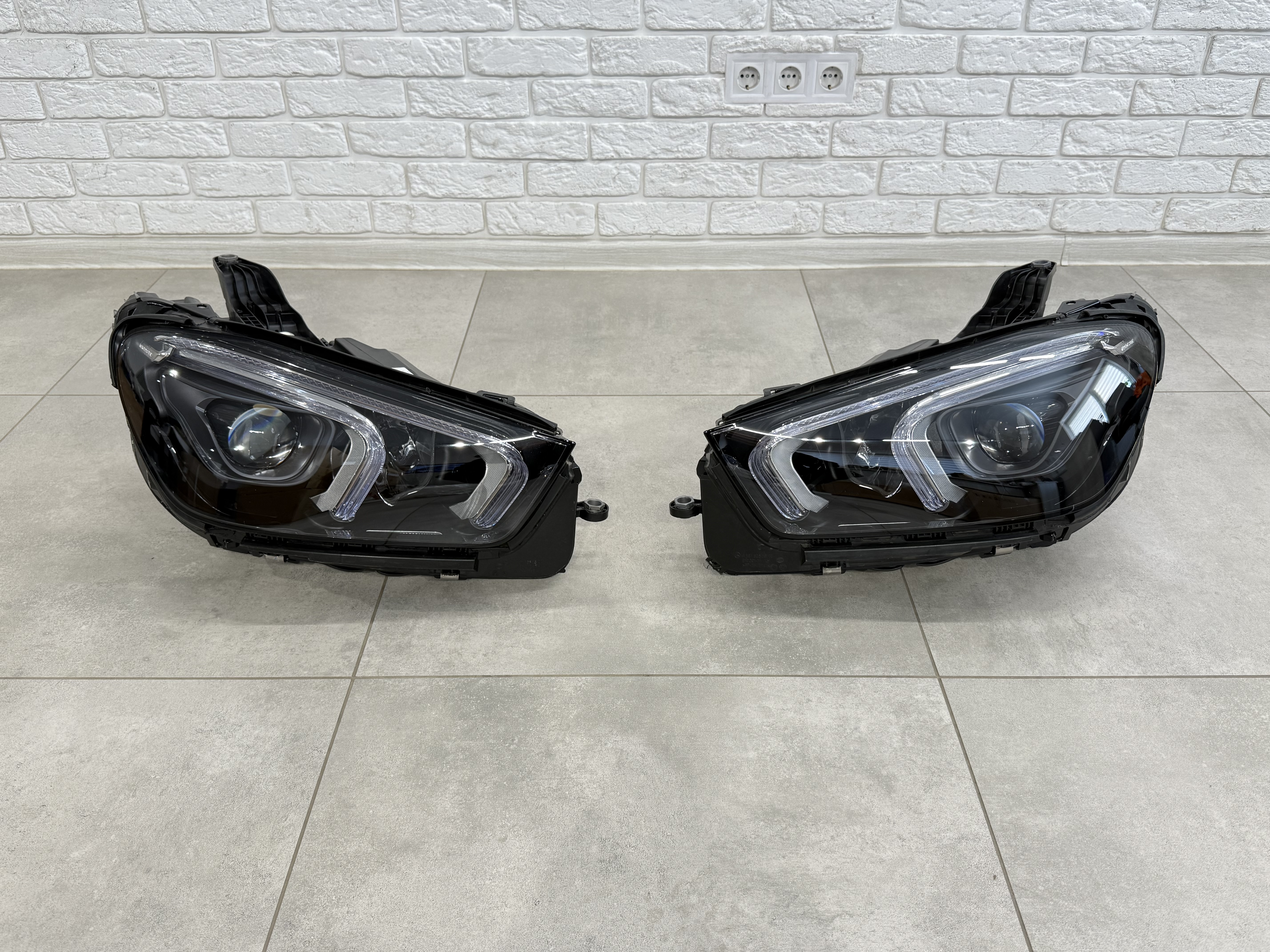 Фари Full LED Mercedes GLE-Class W167 C167 2019-2022 комплектні з блоками 2шт. 2