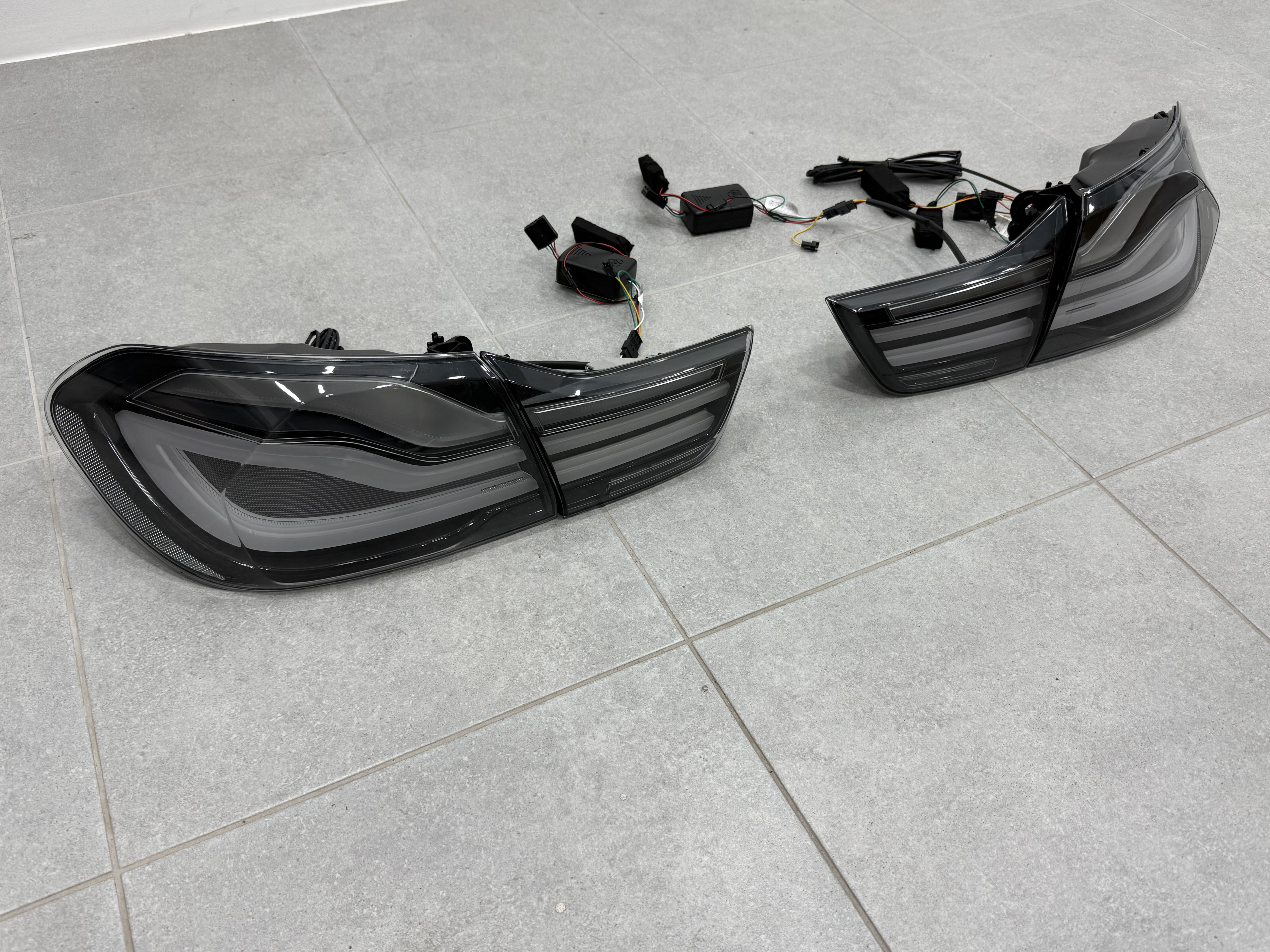 Задні димчасті LED ліхтарі рестайлінг для BMW 4 series F32 F33 F36 F82 F83 2013-2020 3