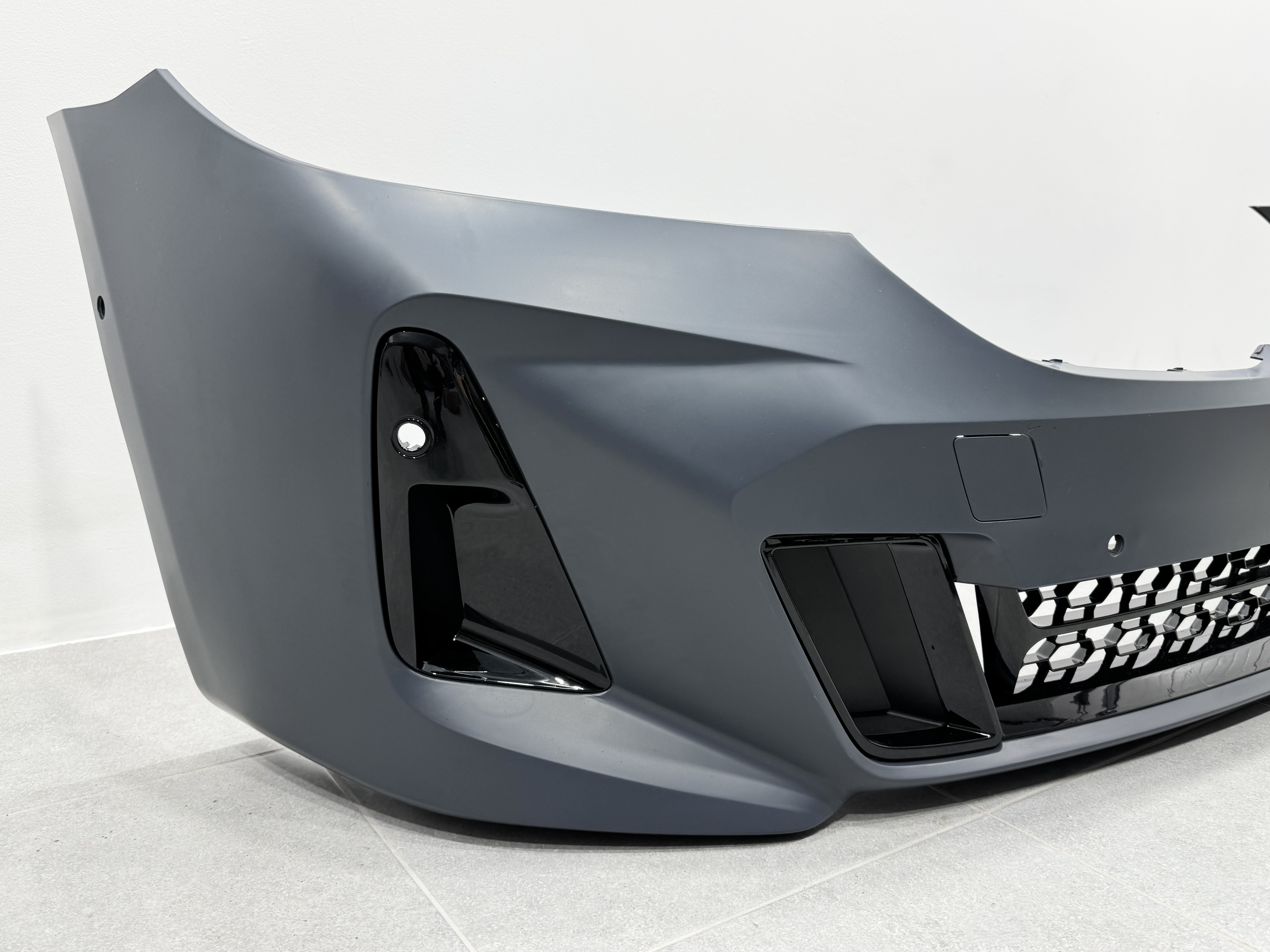 Передній бампер M Paket BMW 6 Series GT G32 LCI 2020- 5